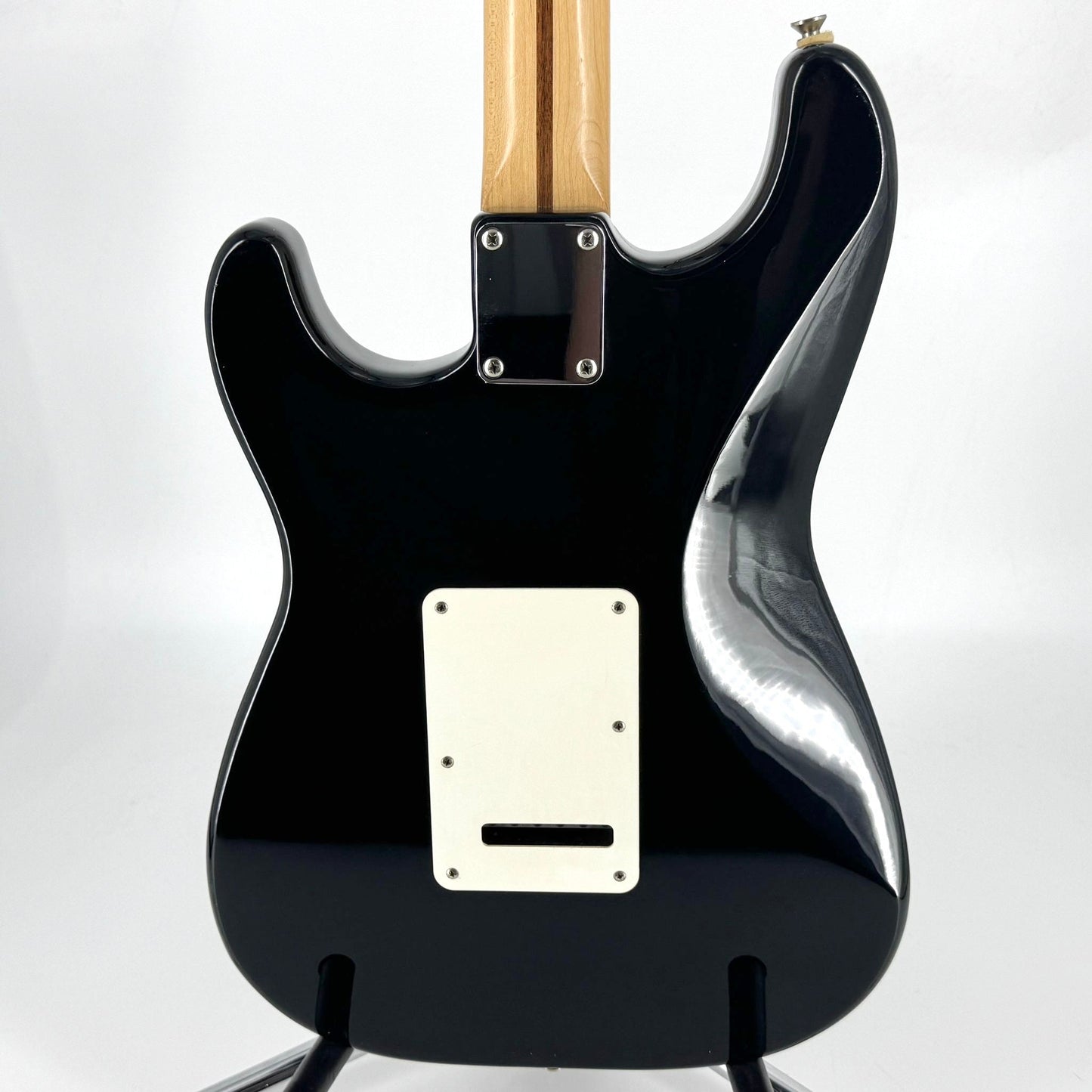 1995 Fender Squier Series Stratocaster – Black | Tonebay