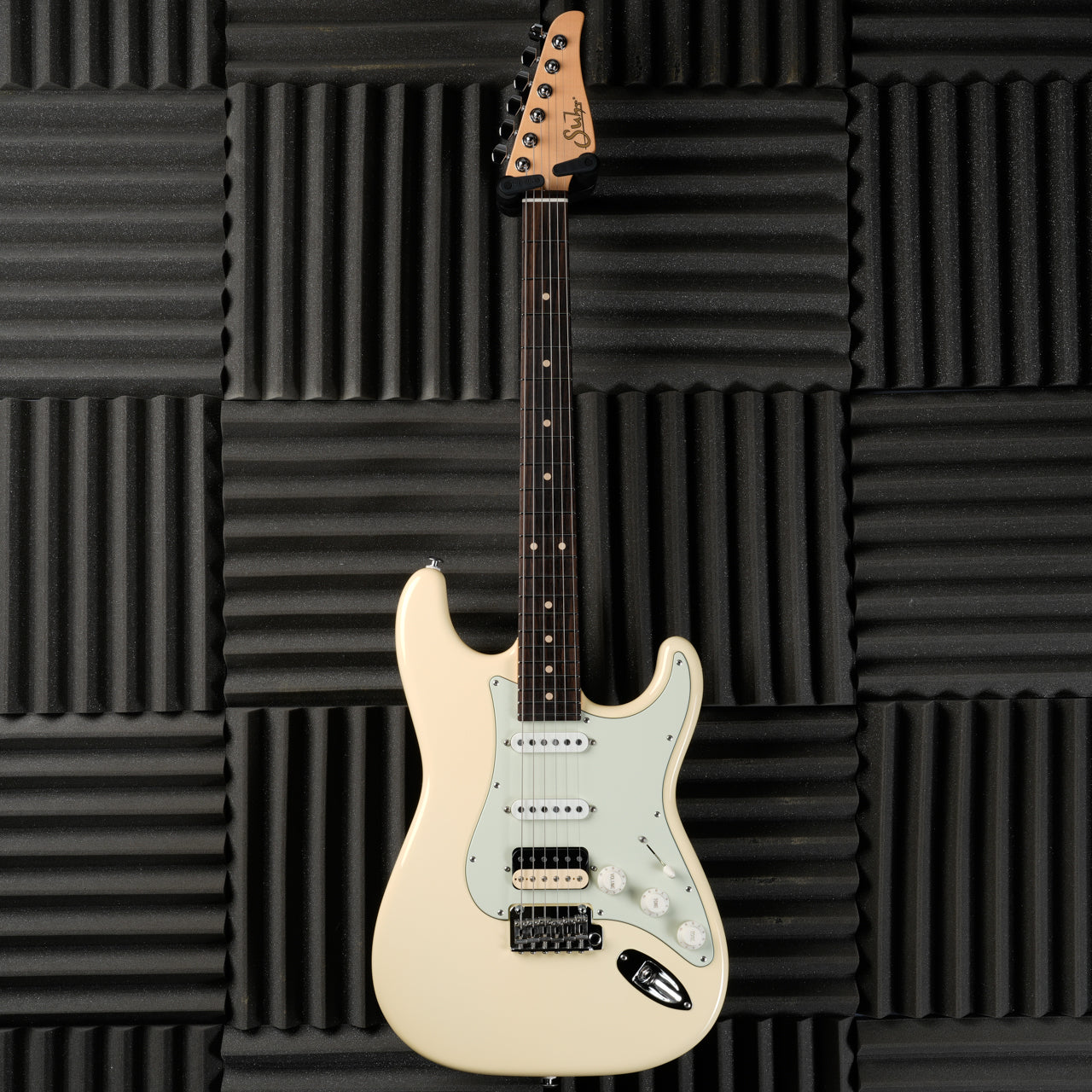 Suhr Classic S HSS with Rosewood Fretboard 2018 - Present - Vintage White | Tonebay
