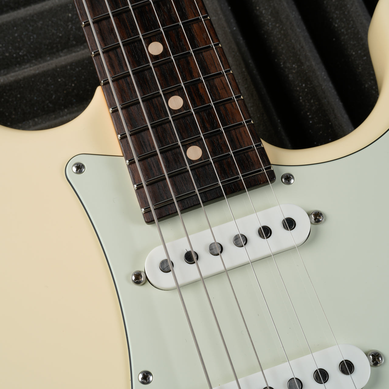 Suhr Classic S HSS with Rosewood Fretboard 2018 - Present - Vintage White | Tonebay