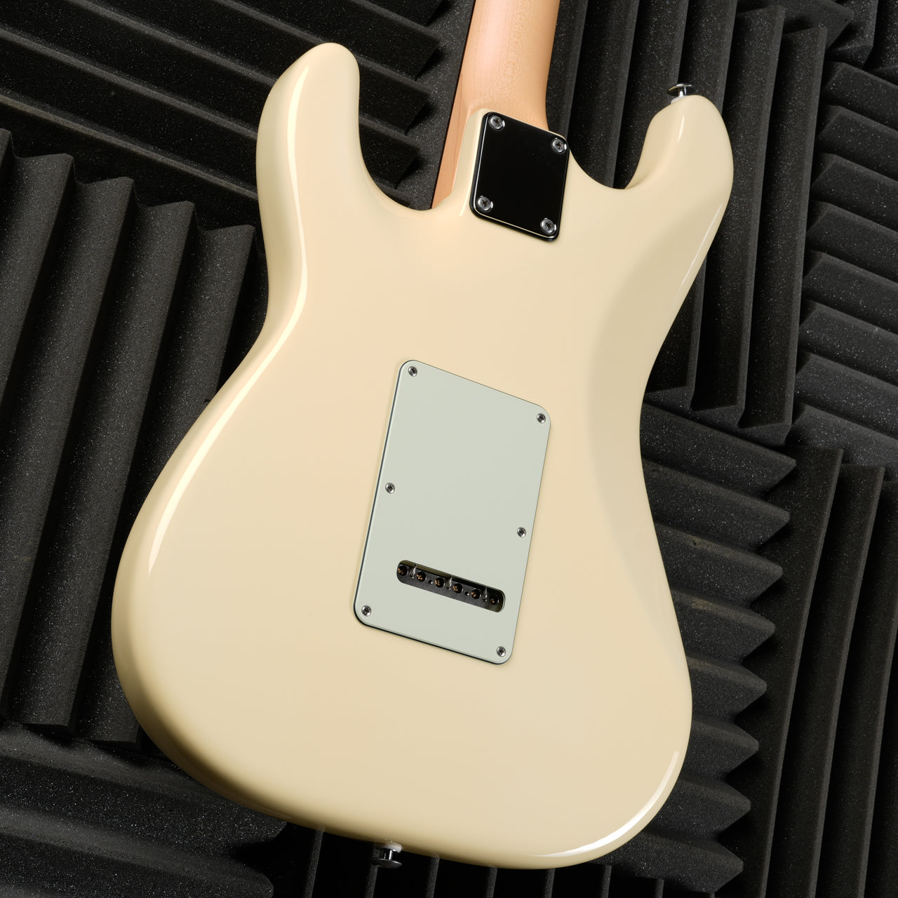 Suhr Classic S HSS with Rosewood Fretboard 2018 - Present - Vintage White | Tonebay