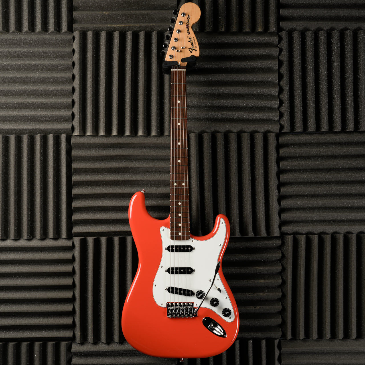 Fender MIJ Limited International Color Stratocaster 2022 - Morocco Red | Tonebay