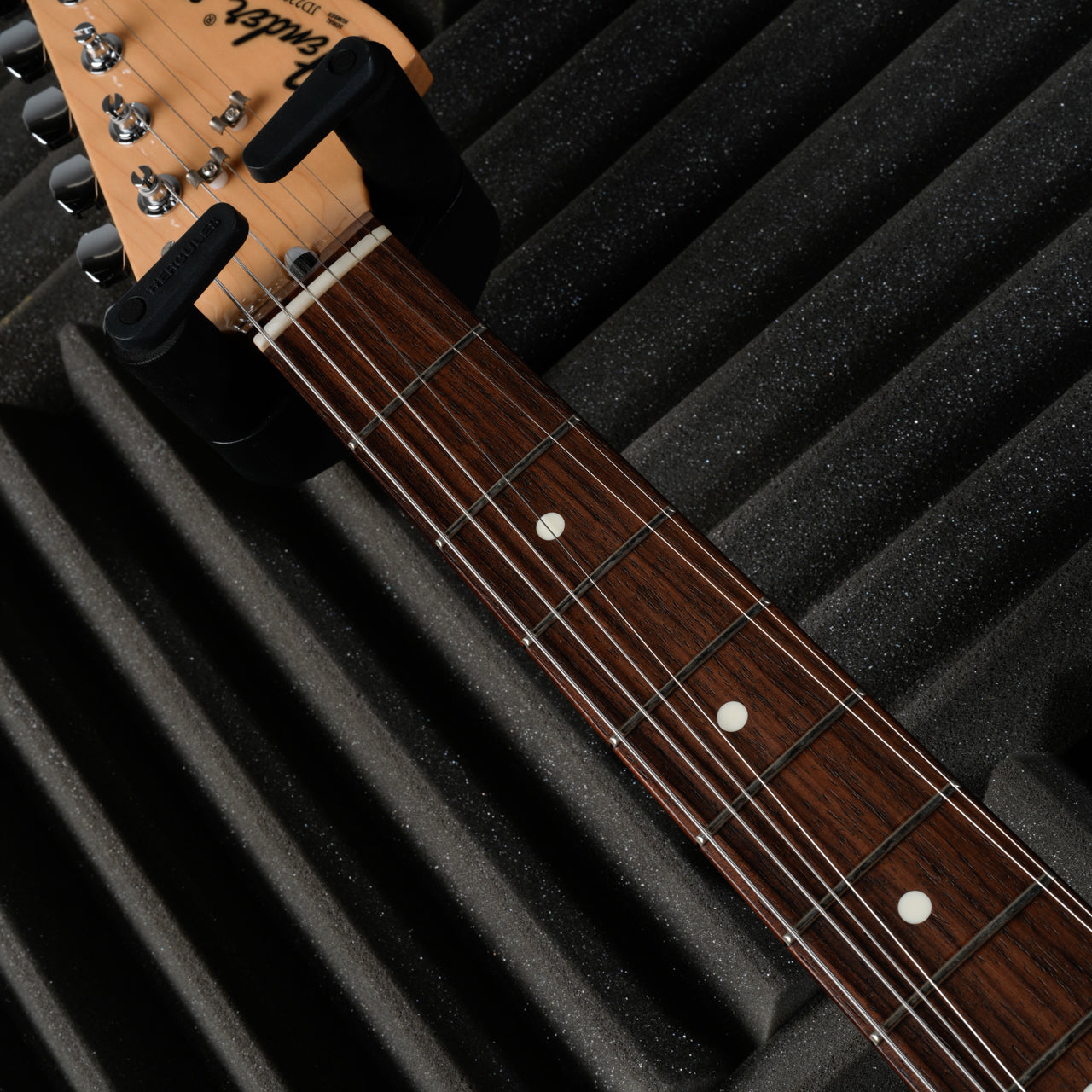 Fender MIJ Limited International Color Stratocaster 2022 - Morocco Red | Tonebay