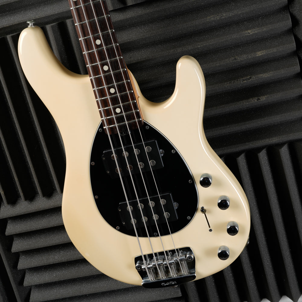 Ernie Ball Music Man Sterling 4 HH with Rosewood Fretboard 2006 - White