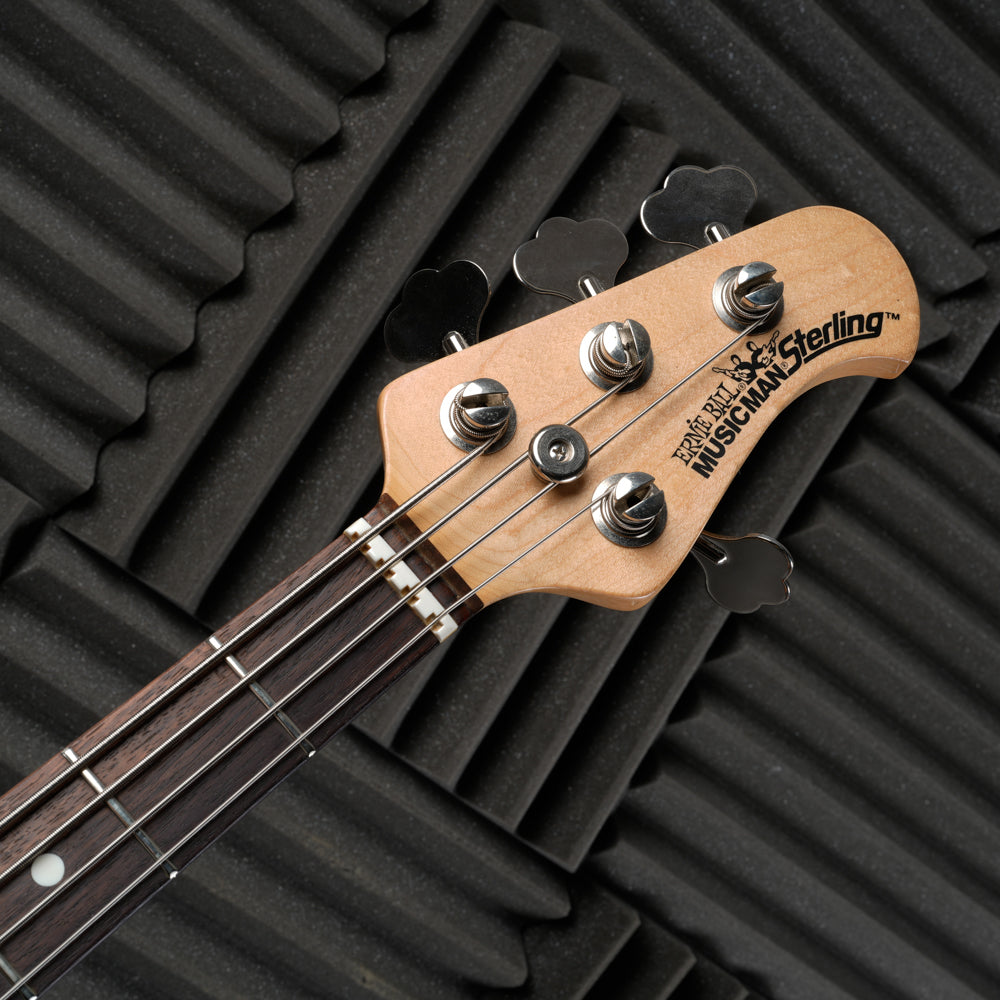 Ernie Ball Music Man Sterling 4 HH with Rosewood Fretboard 2006 - White