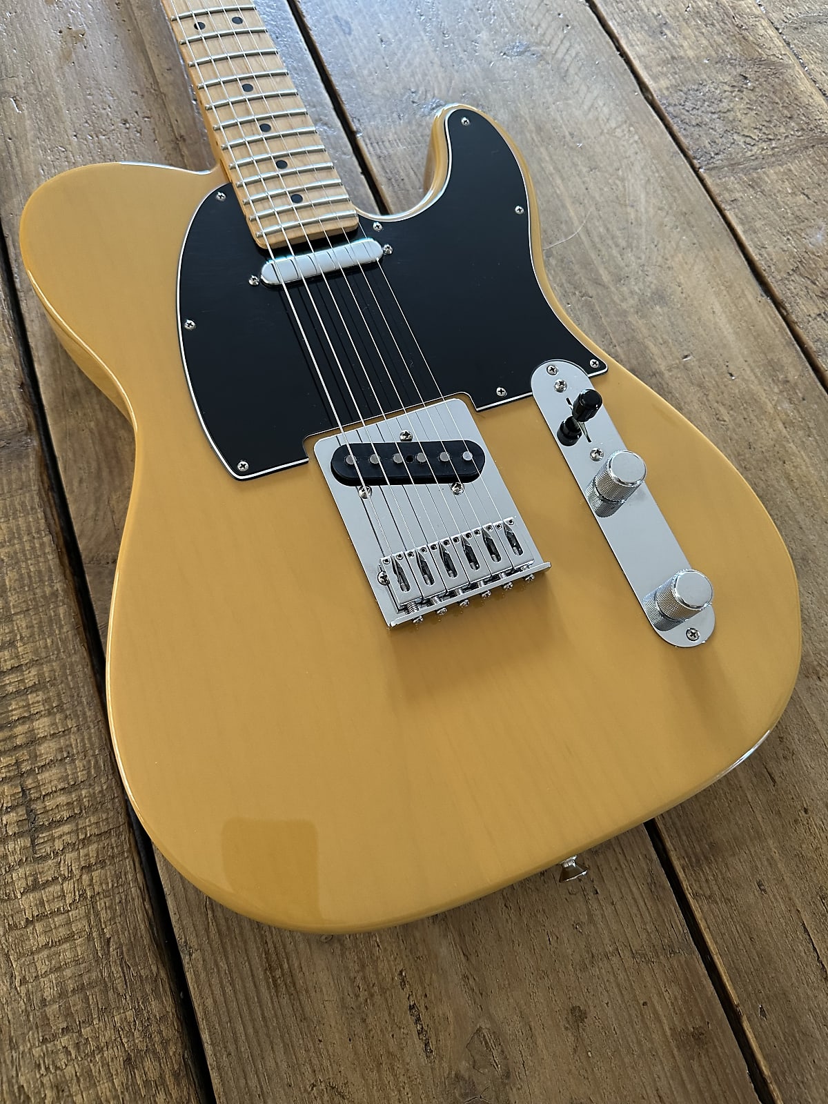Fender Player Telecaster with Maple Fretboard 2018 - Present - Butterscotch Blonde | Tonebay