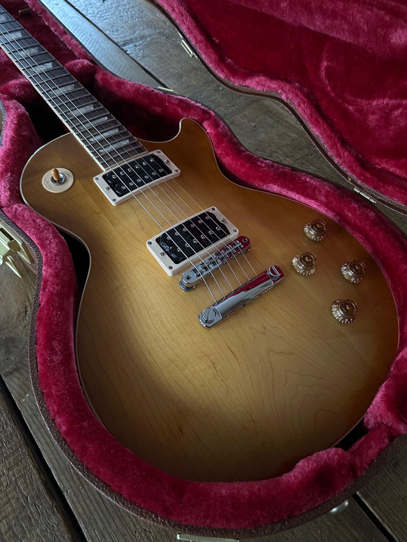 Gibson Slash Jessica Les Paul Standard - 2024 | Tonebay