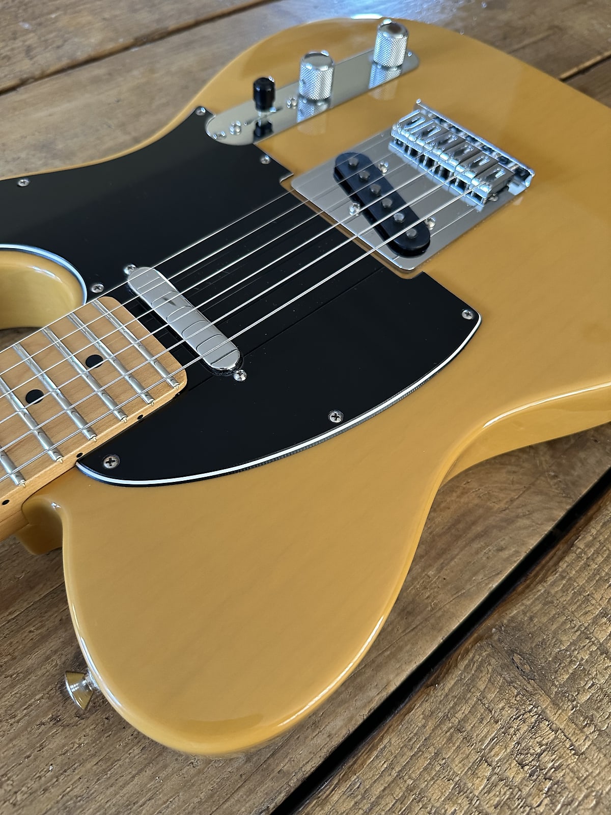 Fender Player Telecaster with Maple Fretboard 2018 - Present - Butterscotch Blonde | Tonebay