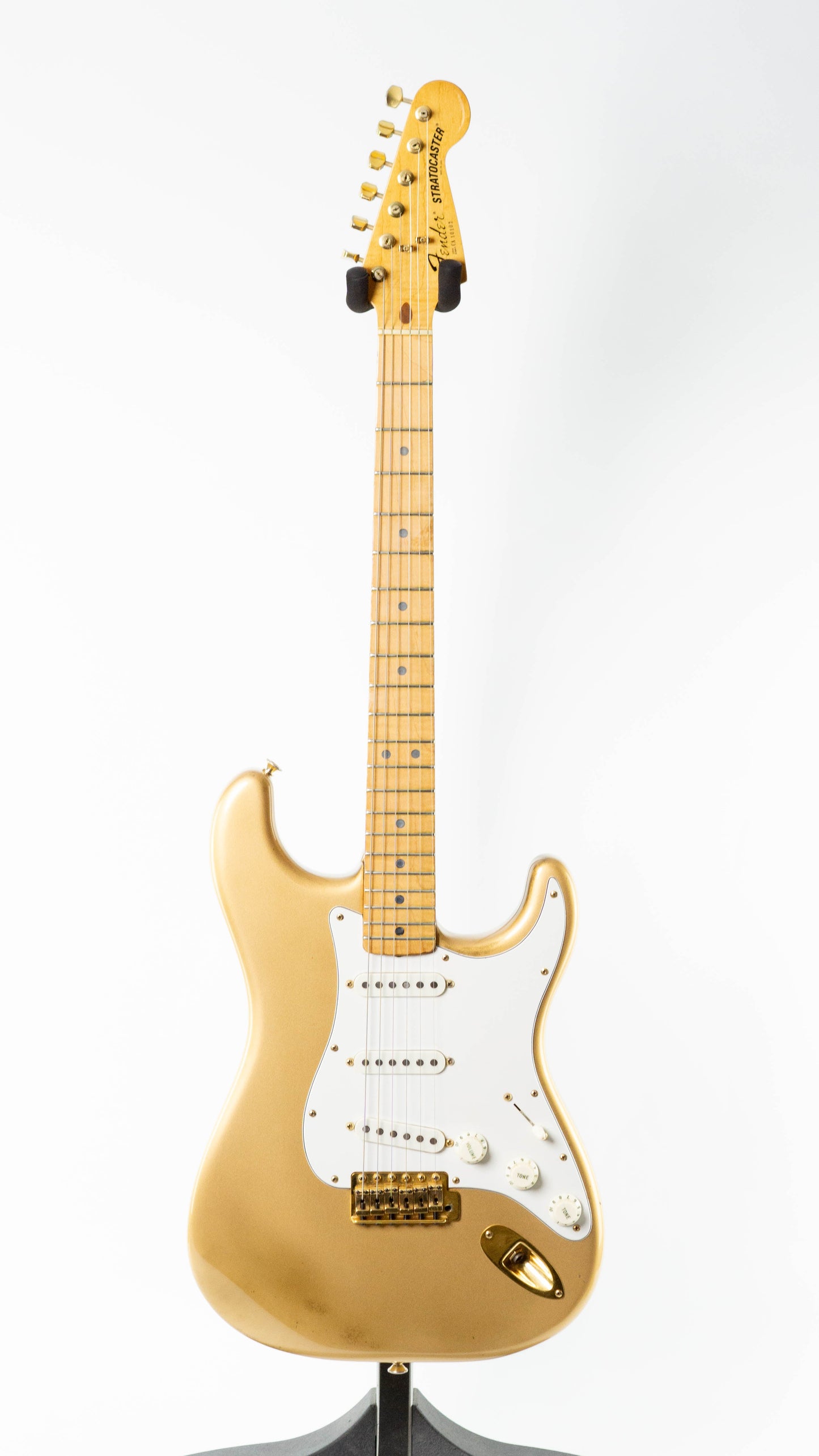 Fender "Dan Smith" Stratocaster 1982 Gold On Gold | Tonebay