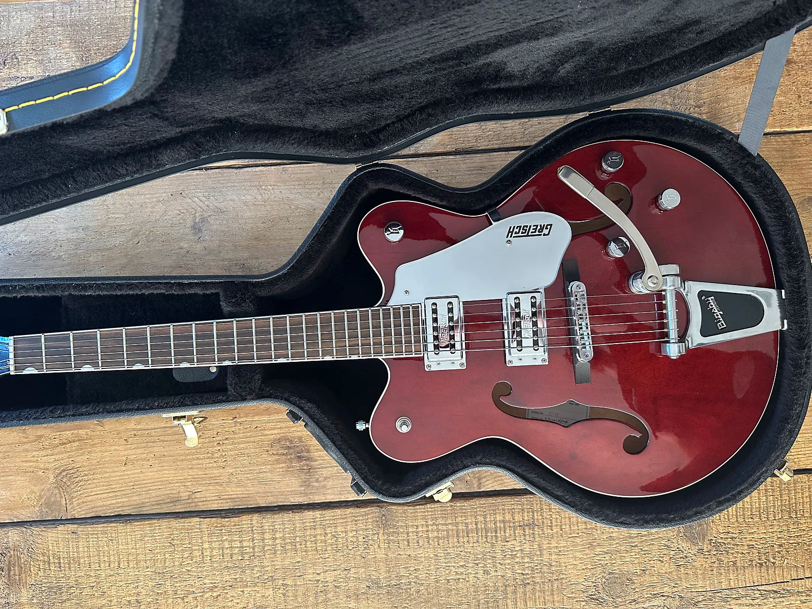 Gretsch G5122DC Electromatic Hollow Body Double Cutaway 2008 - 2013 - Walnut Stain | Tonebay