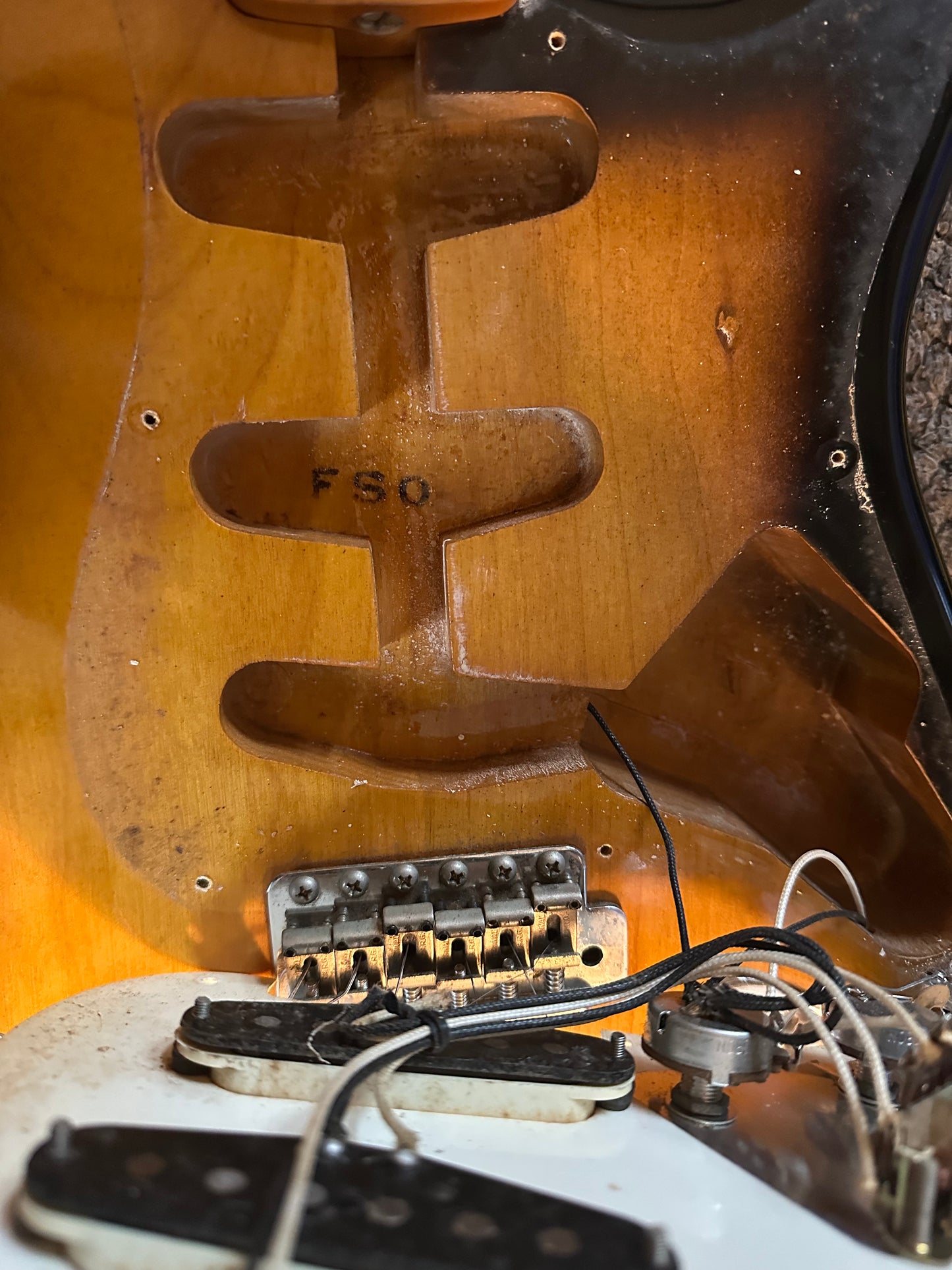 Fernandes RST-80 54’ - Sunburst | Tonebay