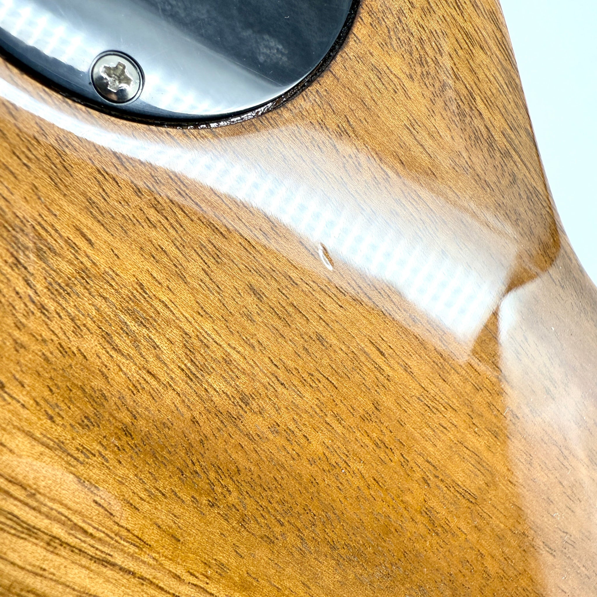 2023 Gibson Les Paul Standard 60’s Figured – Translucent Fuchsia | Tonebay