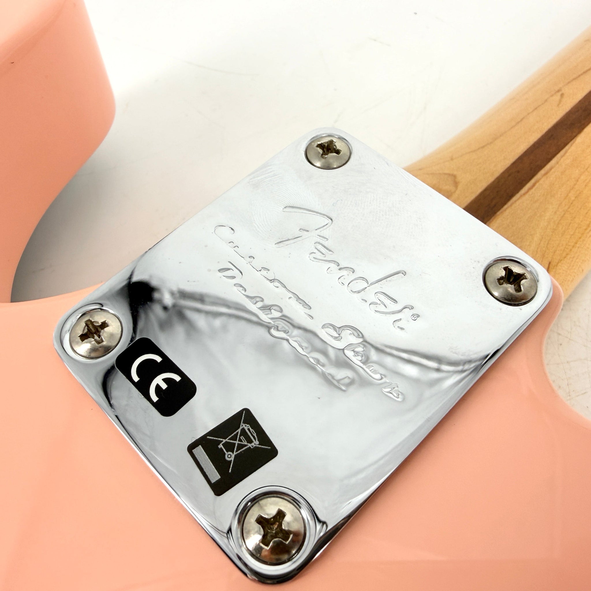 2018 Fender Limited Edition Classic Player Baja Telecaster - Shell Pink | Tonebay