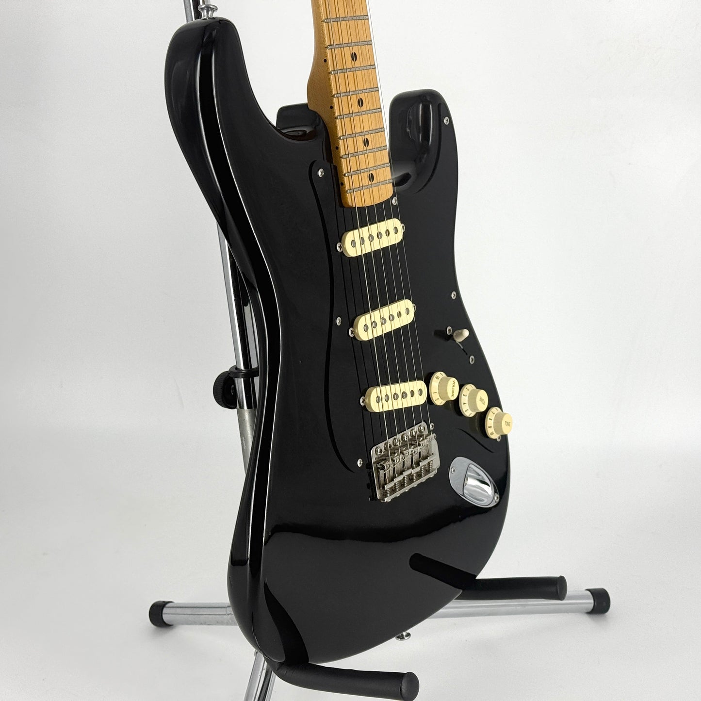 2009 Fender American Vintage '57 Stratocaster - Black | Tonebay