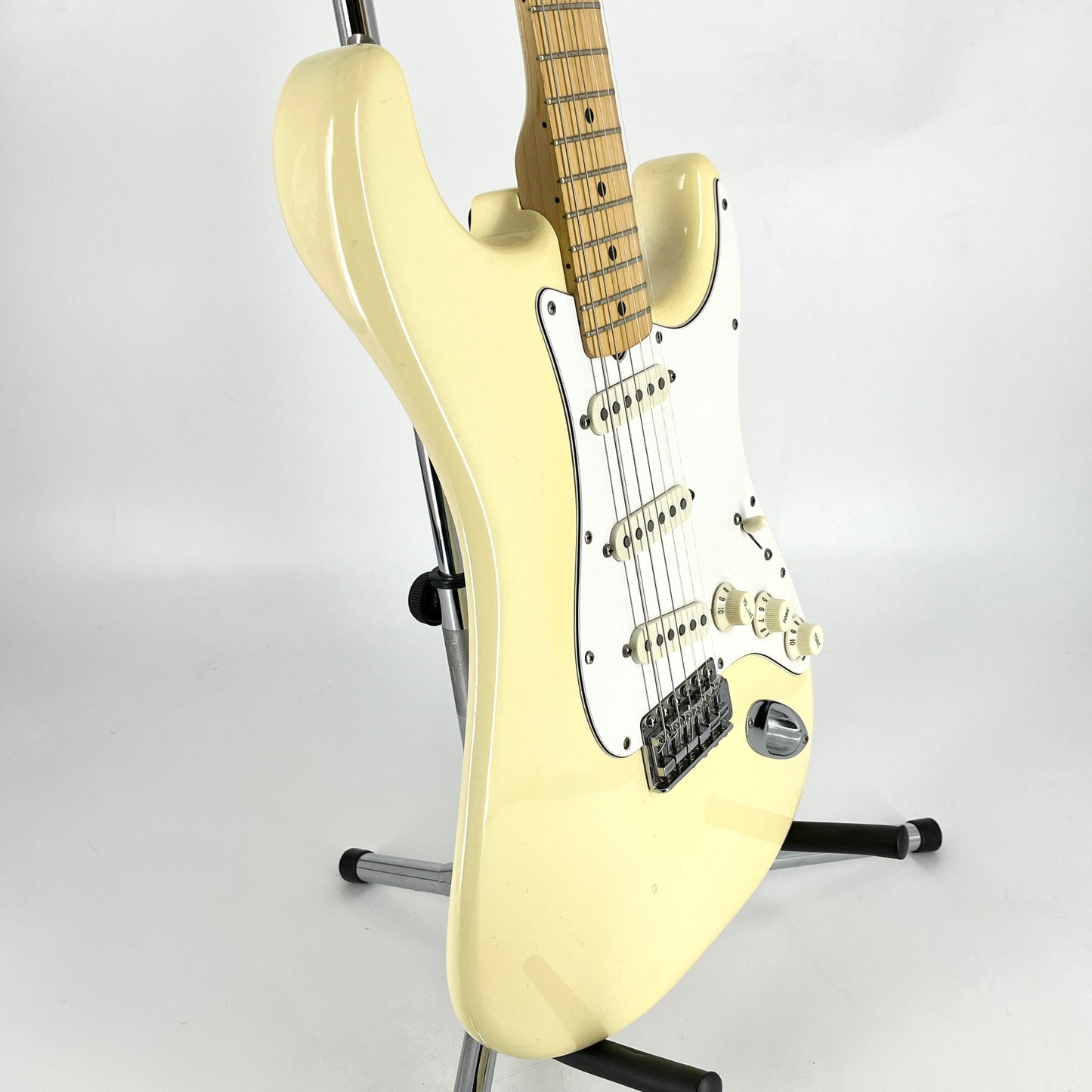 1982 Fender American Dan Smith Stratocaster – Olympic White | Tonebay