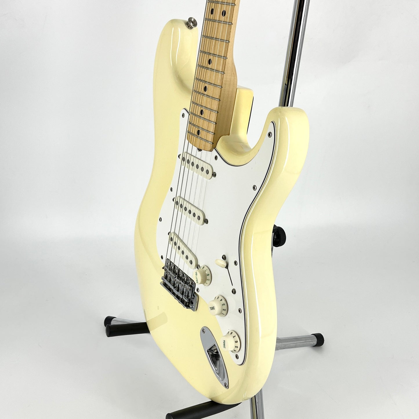 1982 Fender American Dan Smith Stratocaster – Olympic White | Tonebay
