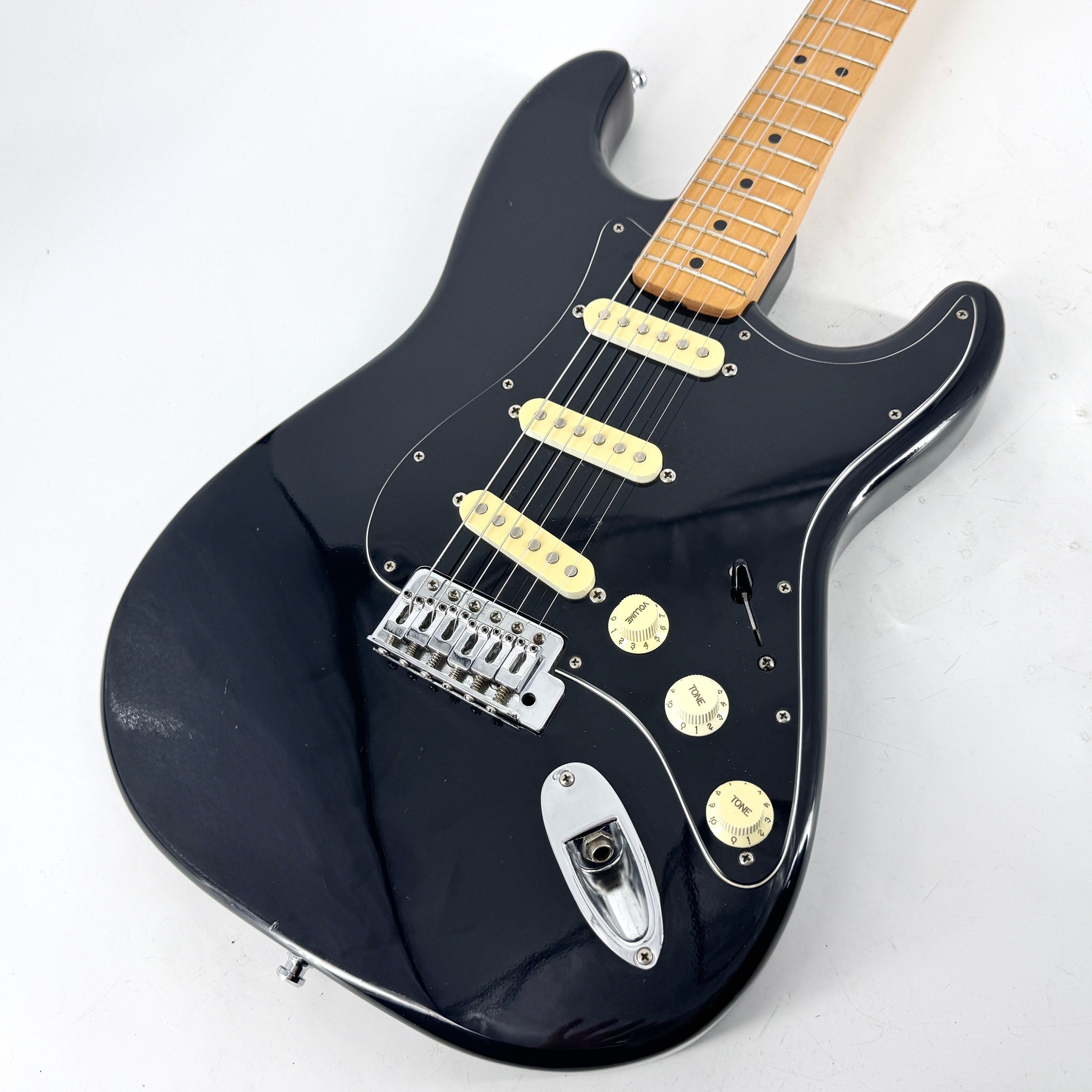 1989 Squier USA Standard Stratocaster – Black | Tonebay