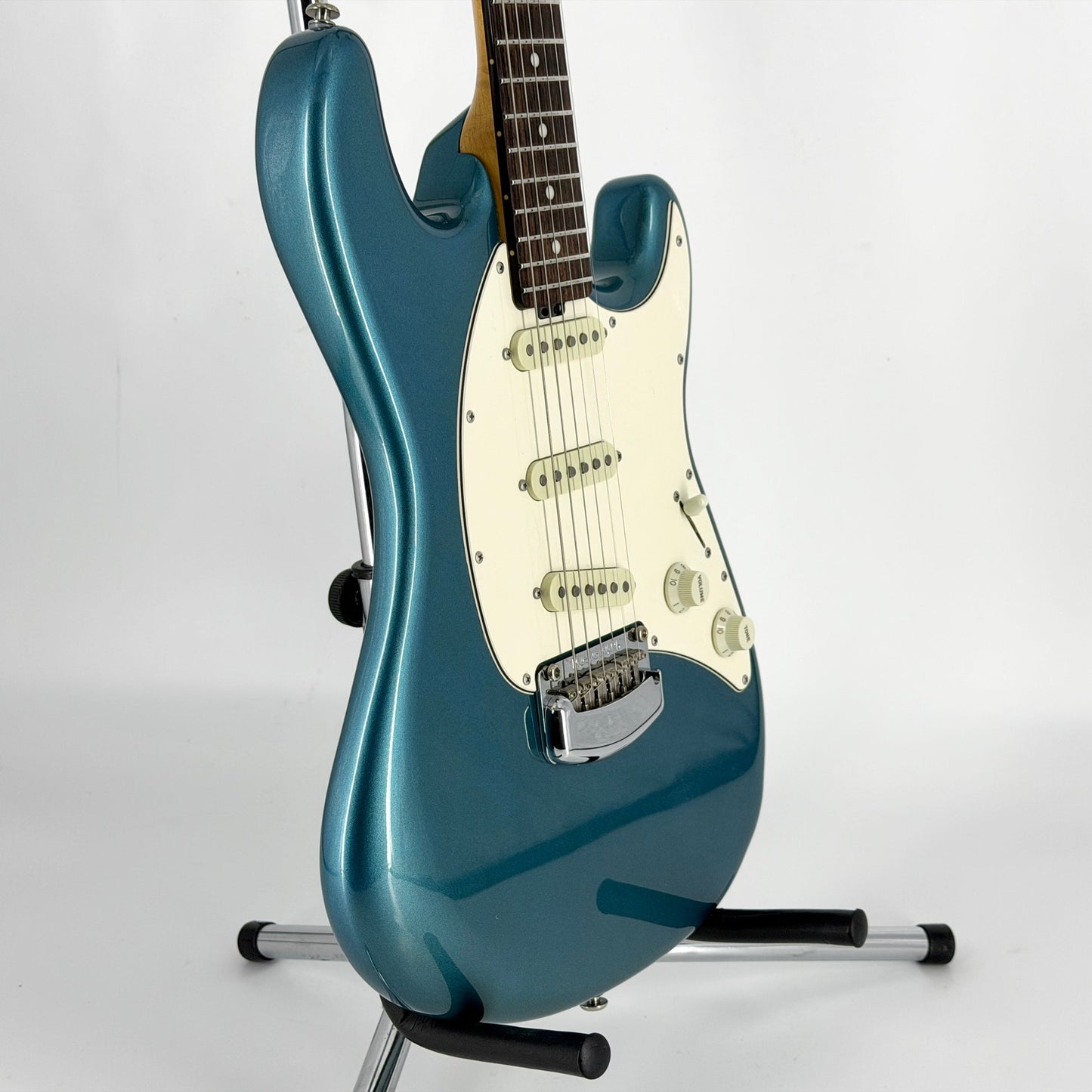 2016 Ernie Ball Music Man Cutlass – Vintage Turquoise