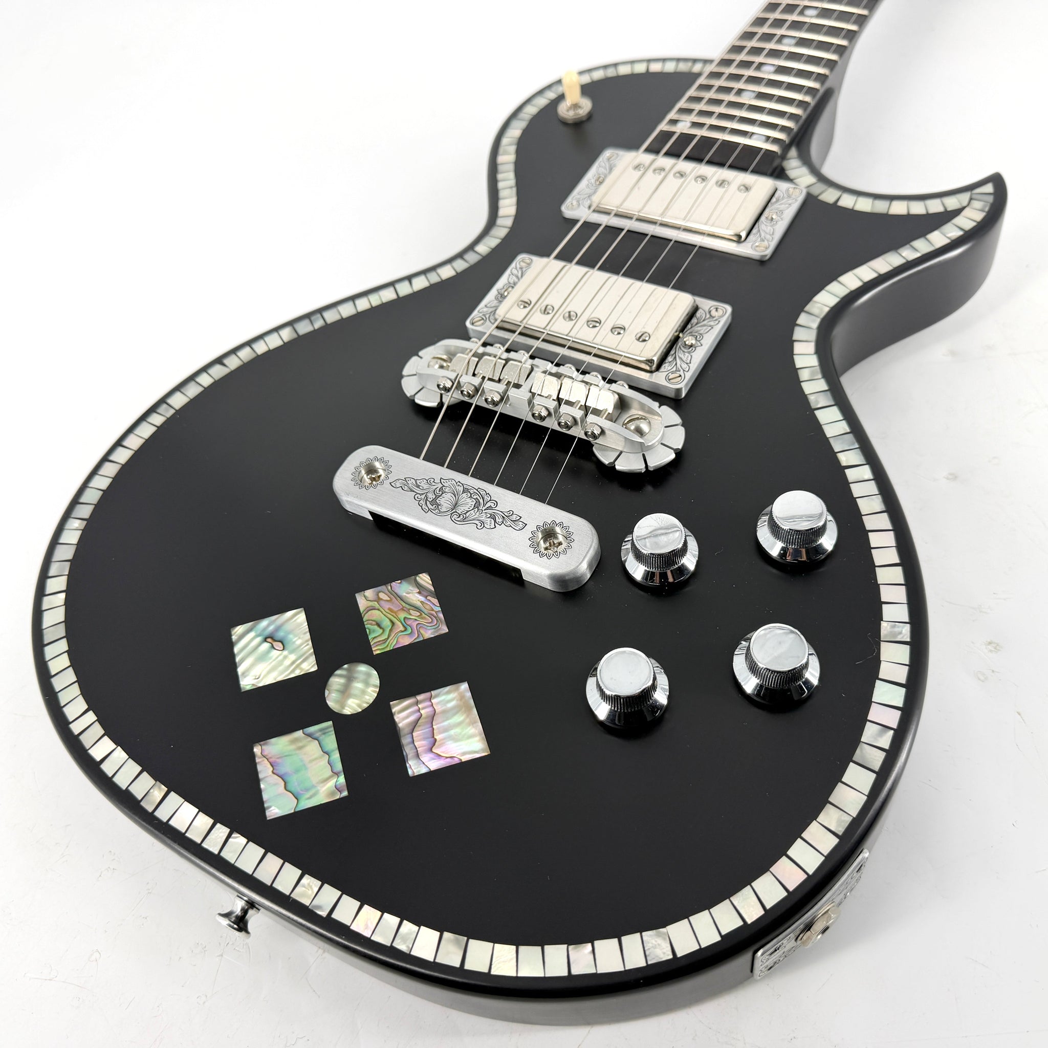 2015 Zemaitis Custom Shop Superior Series CSSU-101 - Black Diamond | Tonebay