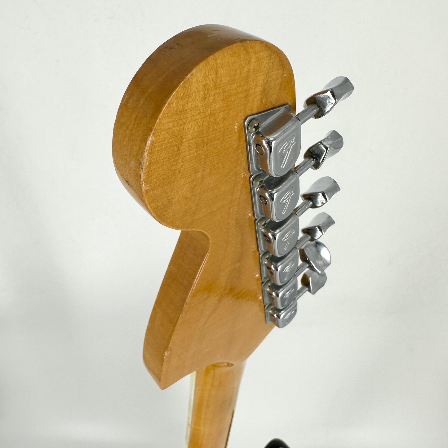 1966 Fender Jaguar - Sunburst | Tonebay