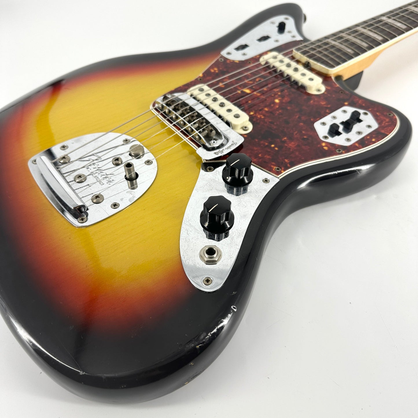 1966 Fender Jaguar - Sunburst | Tonebay