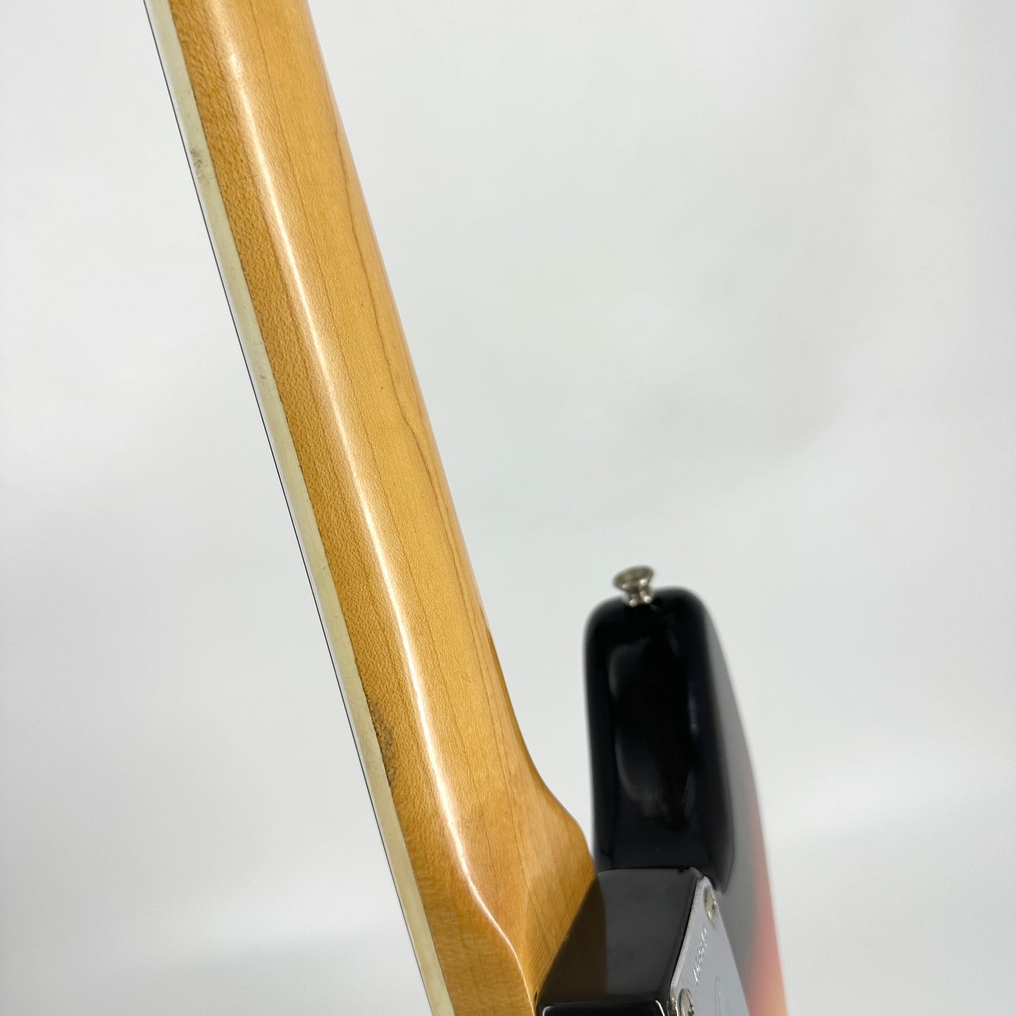 1966 Fender Jaguar - Sunburst | Tonebay