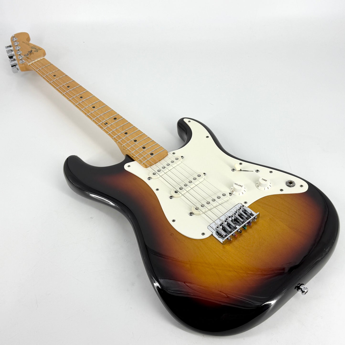 1983 Fender American Hardtail Stratocaster - Sunburst Default Title | Tonebay