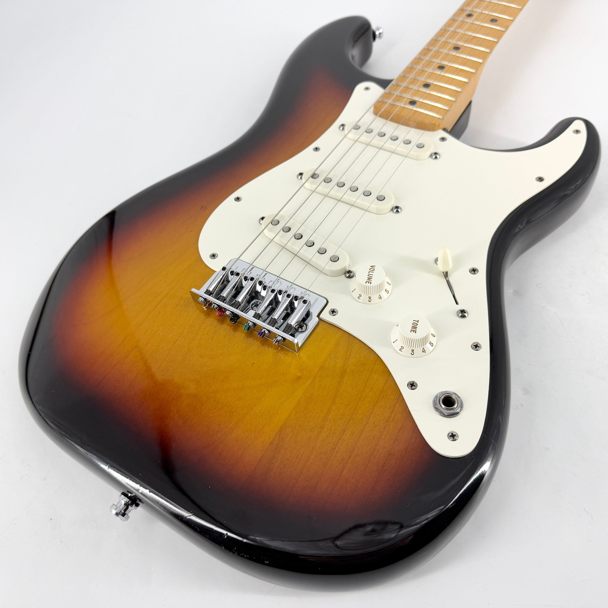 1983 Fender American Hardtail Stratocaster - Sunburst | Tonebay