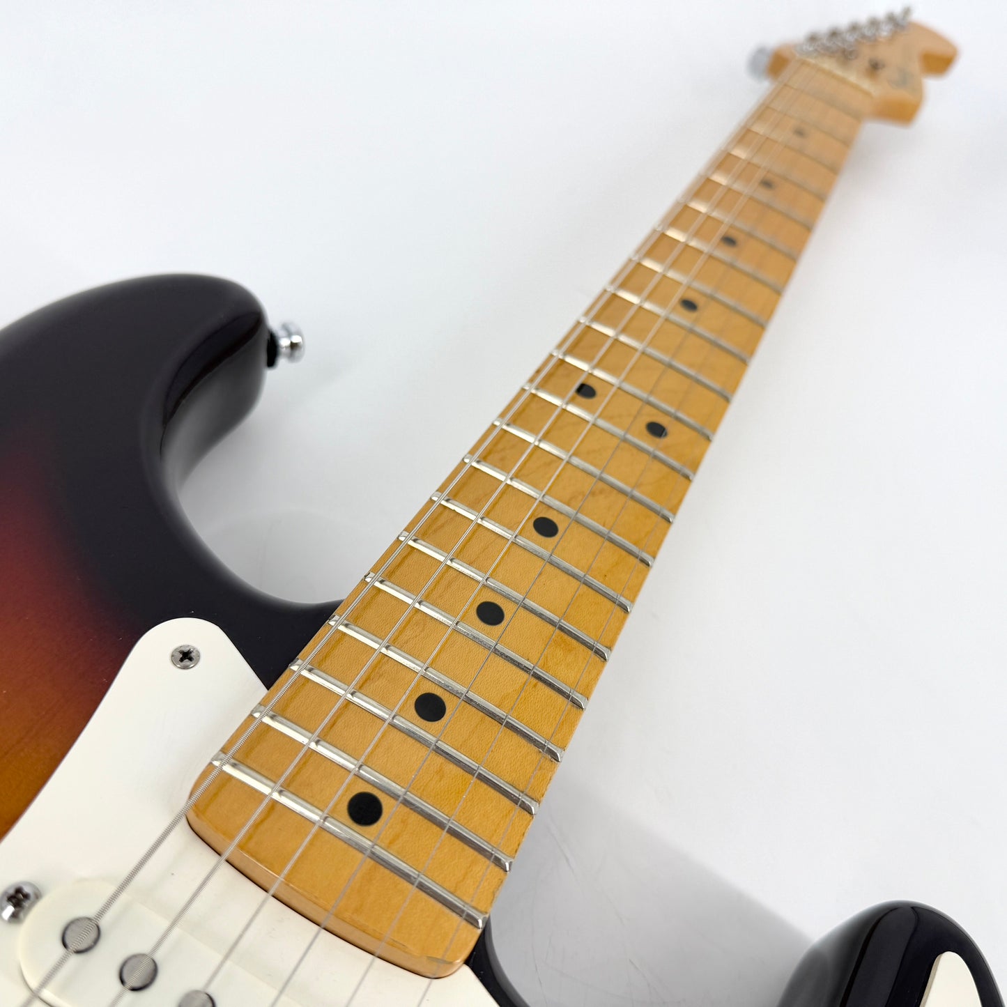 1983 Fender American Hardtail Stratocaster - Sunburst | Tonebay