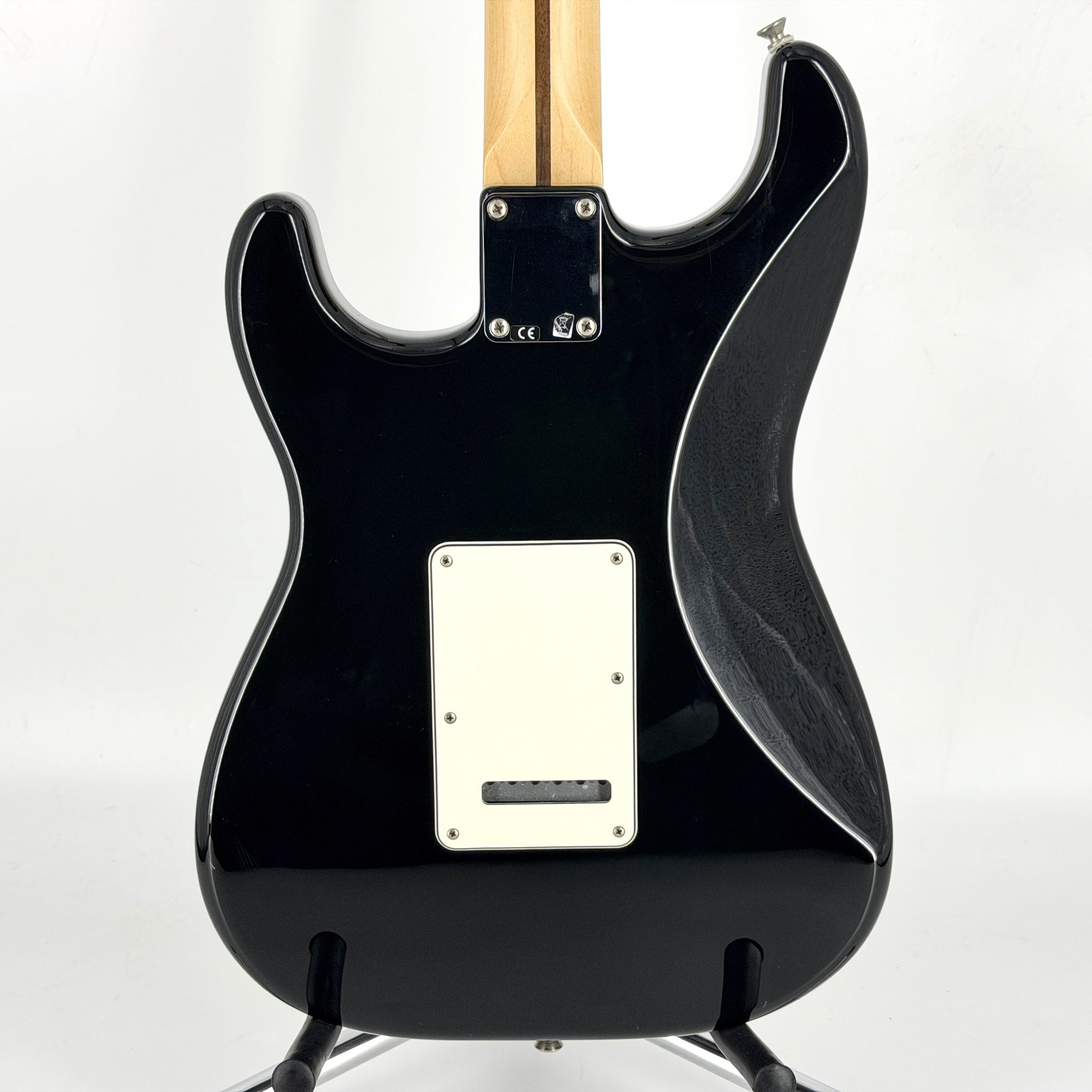 2015 Fender Standard Stratocaster - Black | Tonebay