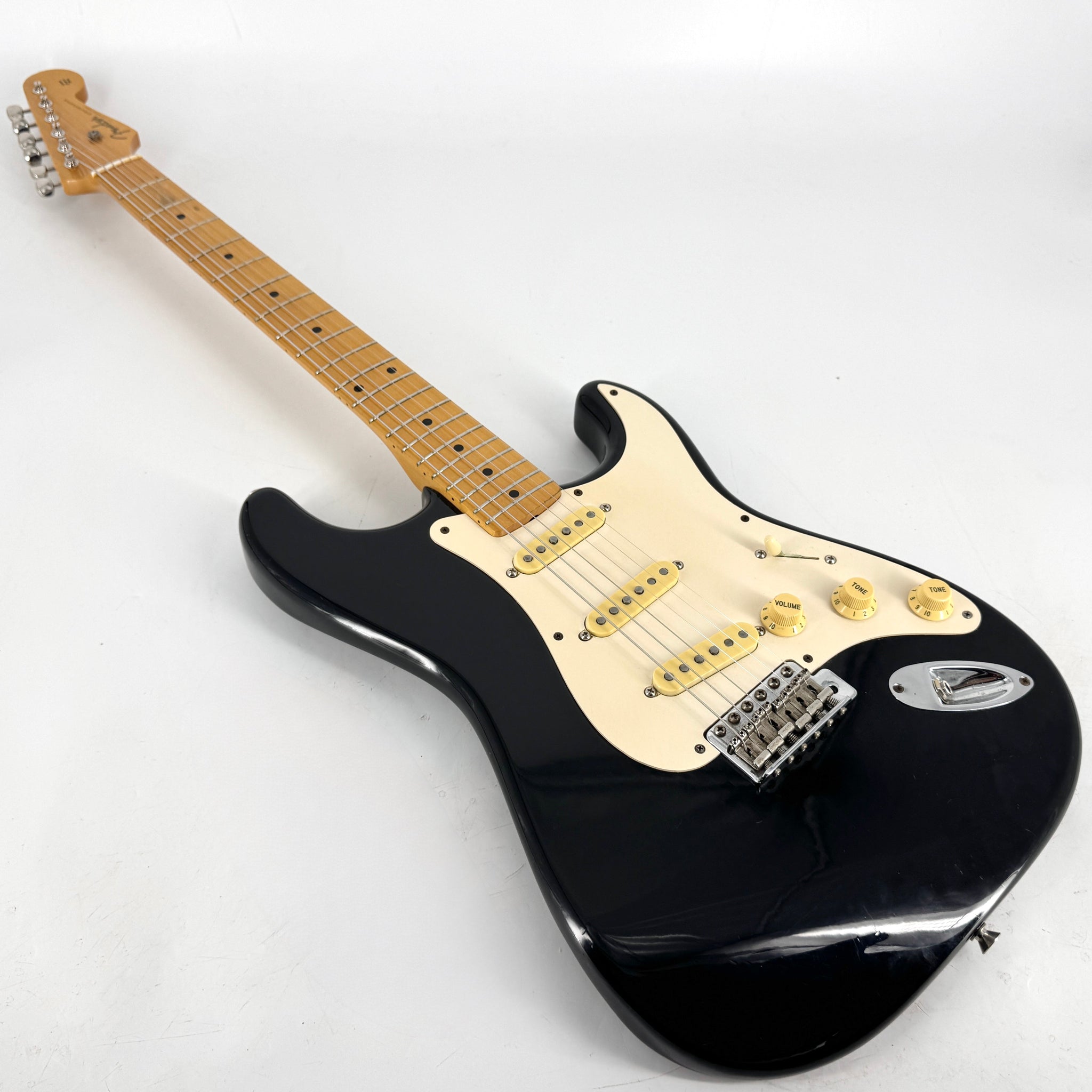 1998 Fender Japan ST-54 DEX2 Stratocaster - Black | Tonebay