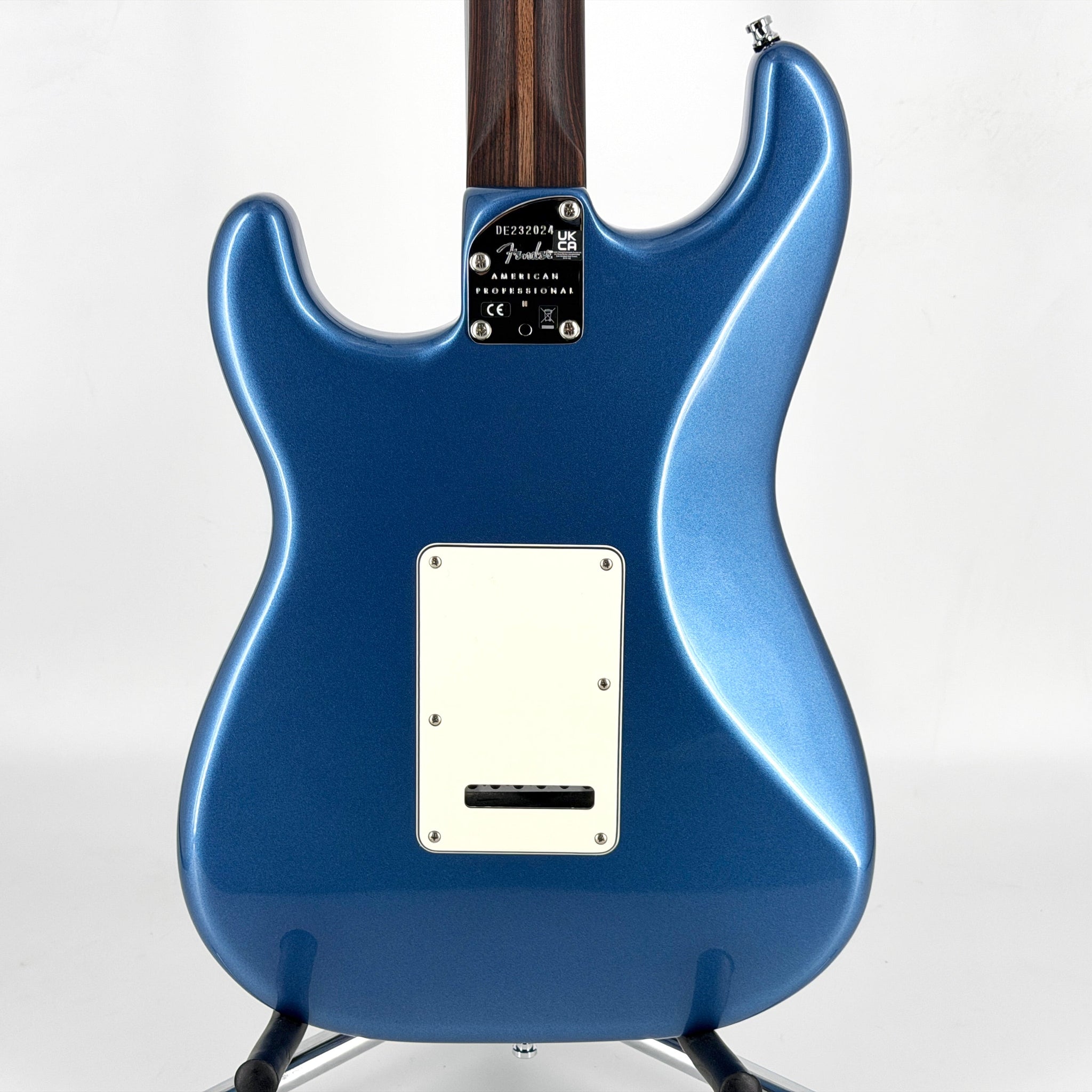 2023 Fender Limited Edition American Professional II Stratocaster Solid Rosewood Neck - Lake Placid Blue | Tonebay