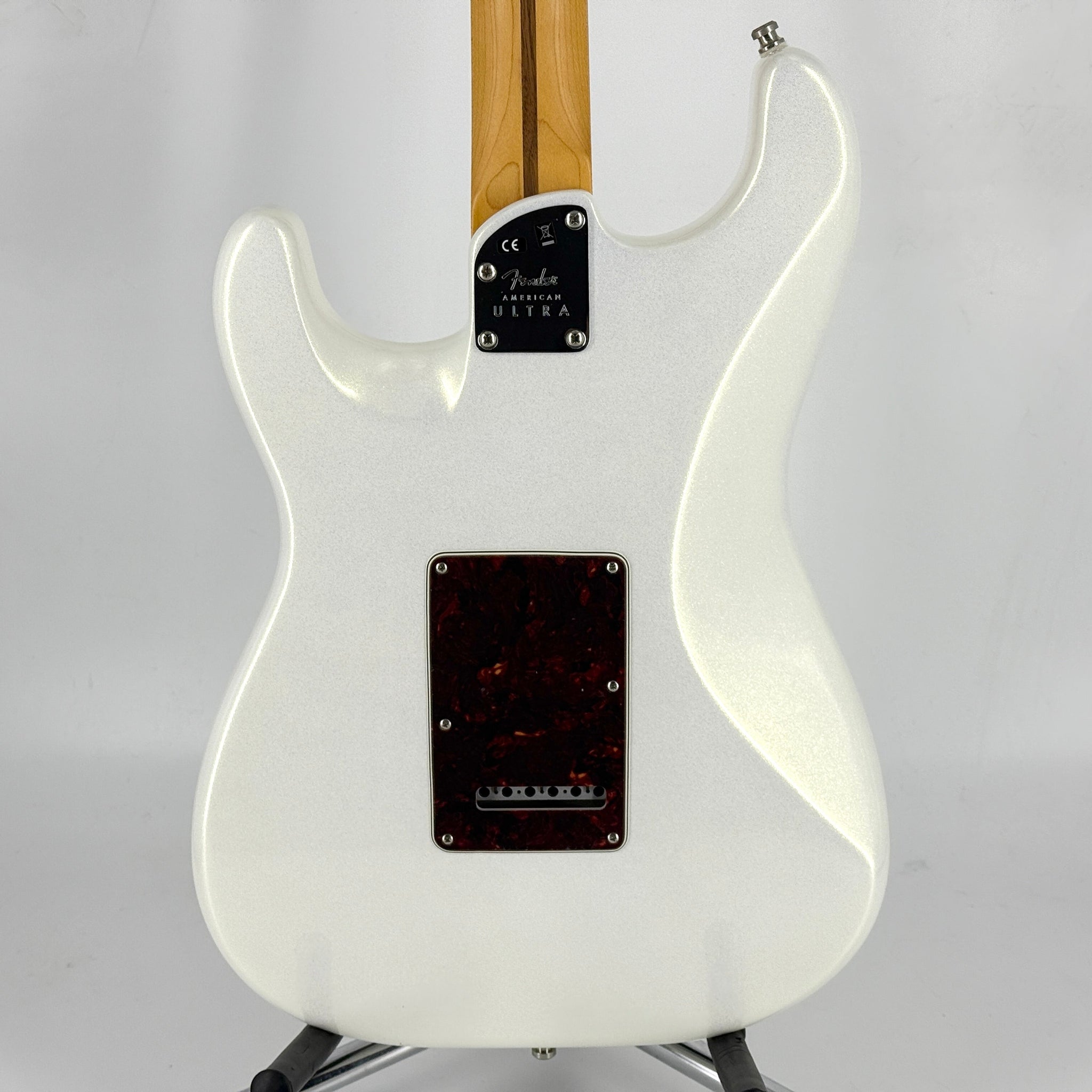 2021 Fender American Ultra Stratocaster – Arctic Pearl | Tonebay