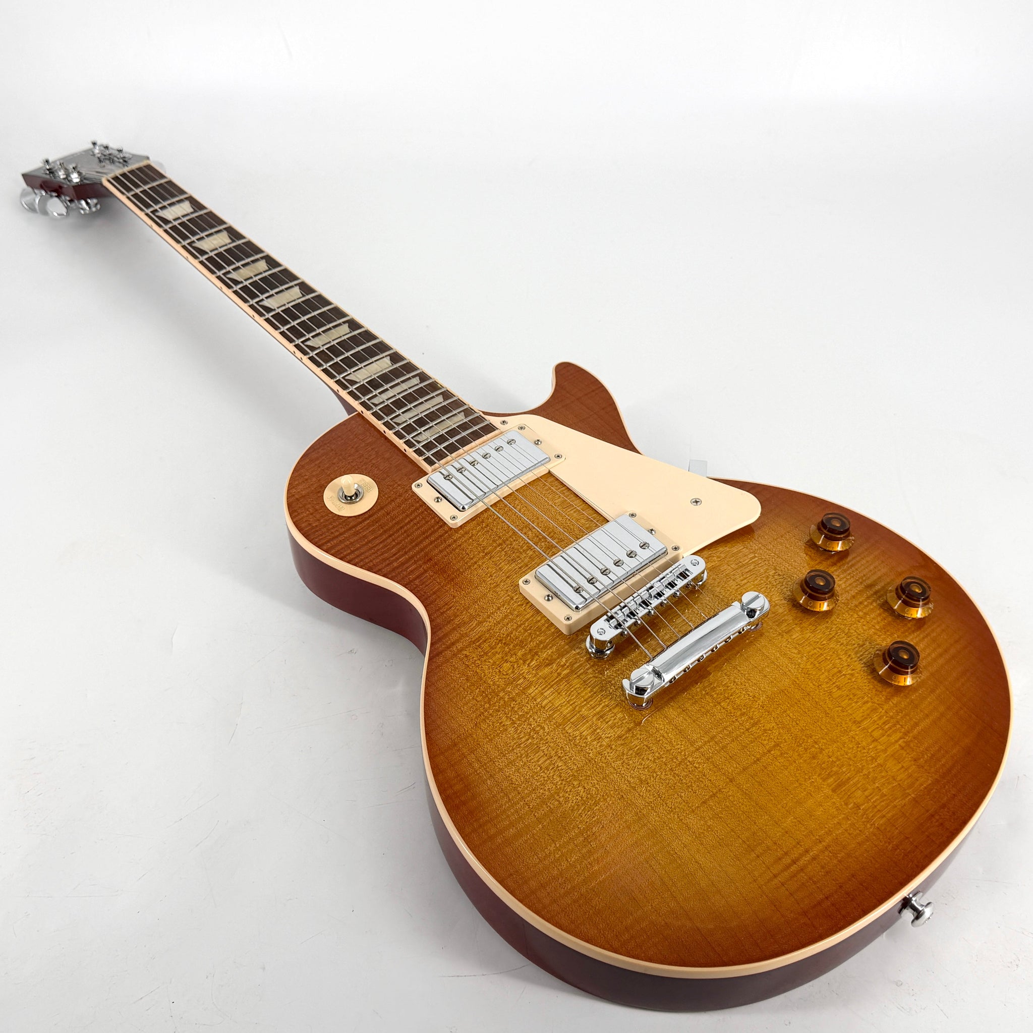 2016 Gibson Les Paul Standard Plus – Light Burst Default Title | Tonebay