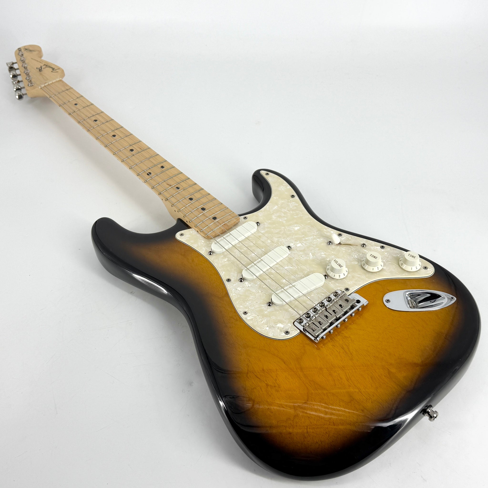 1995 Fender Buddy Guy Signature Stratocaster - 2-Tone Sunburst Default Title | Tonebay