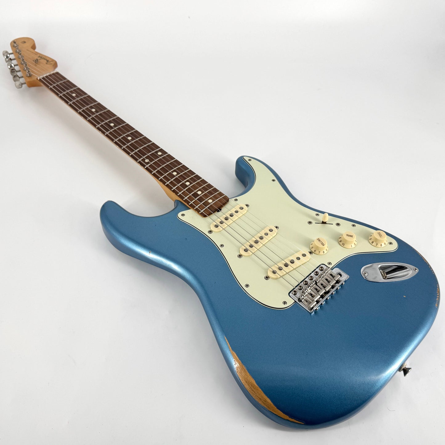 2021 Fender Vintera Road Worn 60’s Stratocaster – Lake Placid Blue