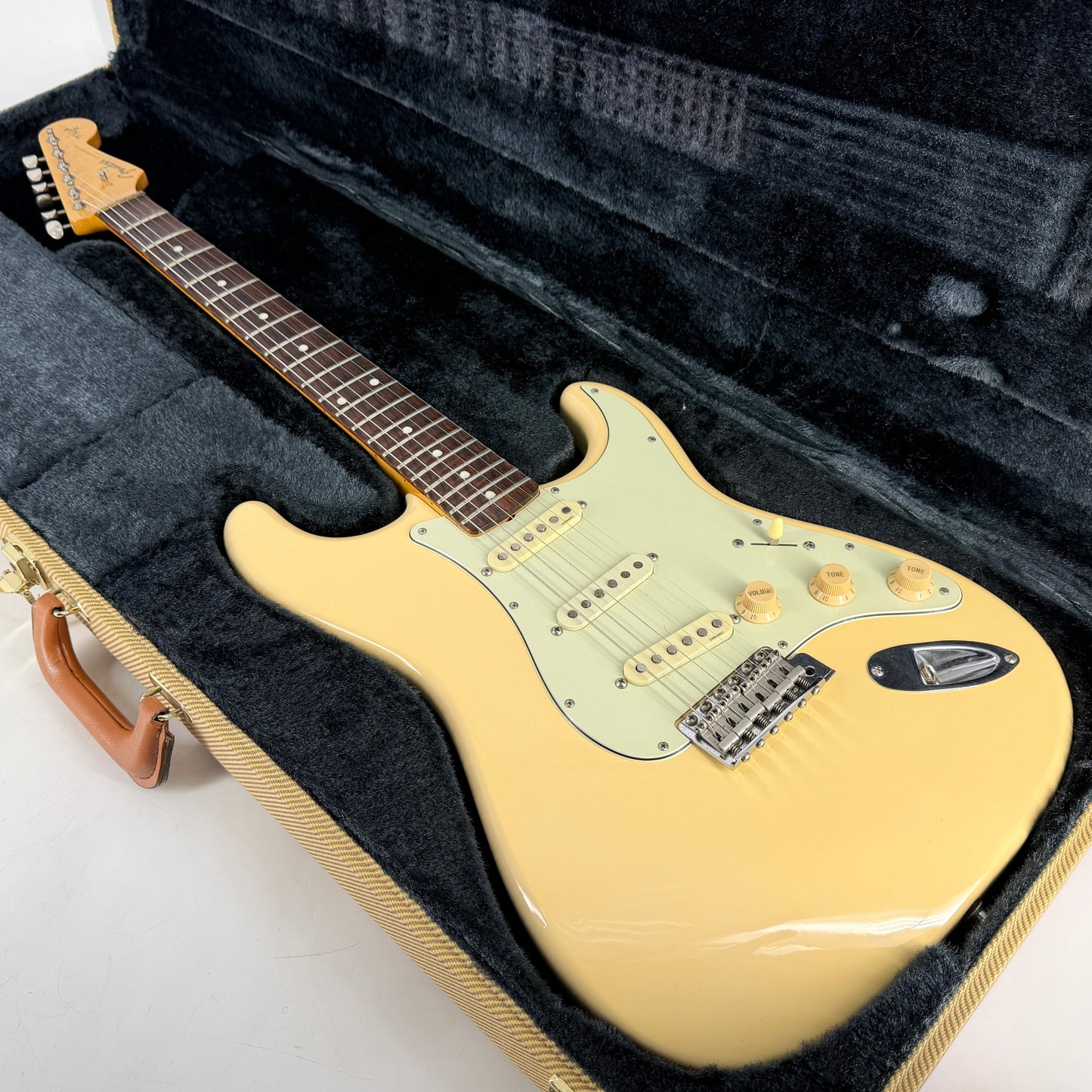 1994/95 Fender Japan Yngwie Malmsteen ST62-100YM Stratocaster - Yellow White | Tonebay