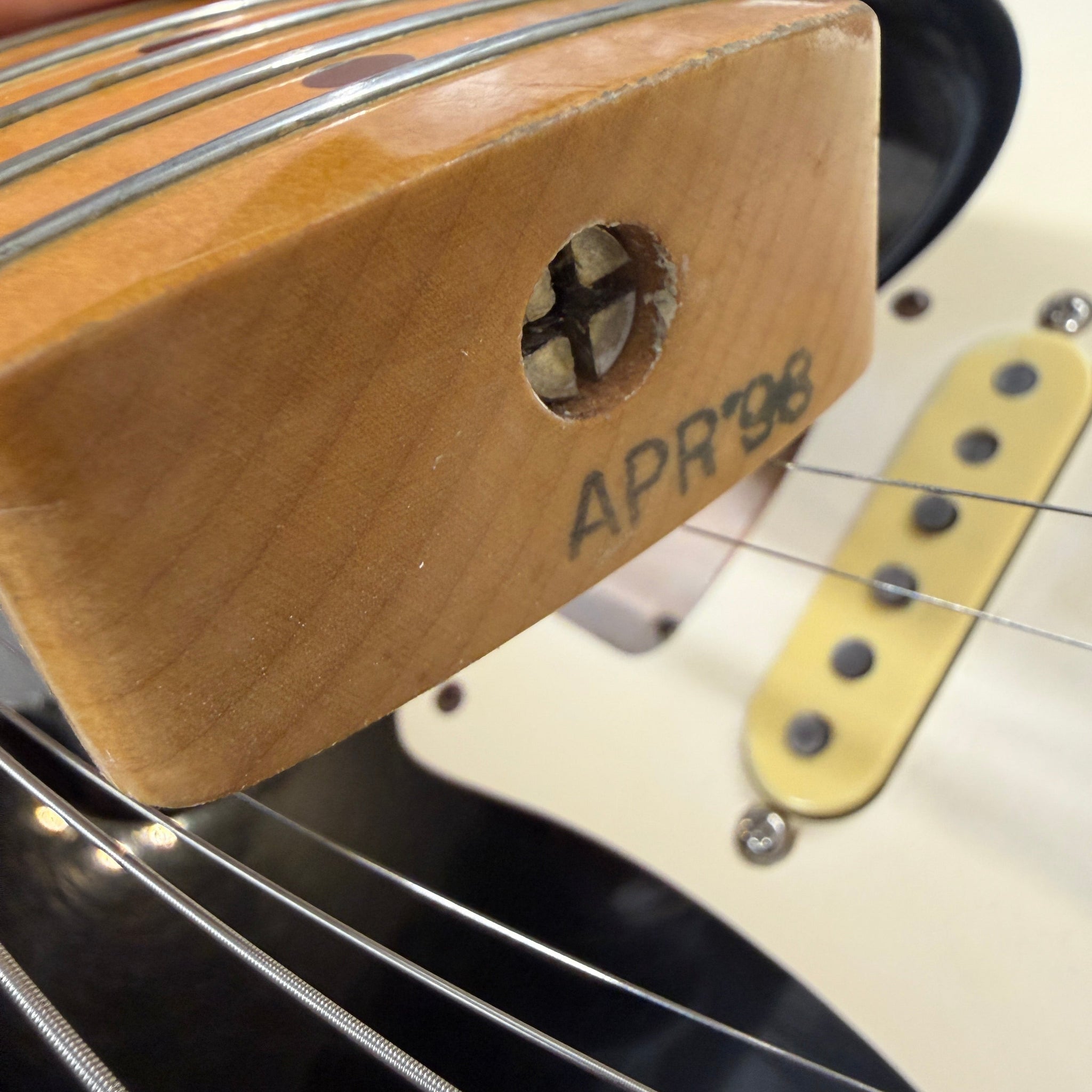 1998 Fender Japan ST-54 DEX2 Stratocaster - Black | Tonebay