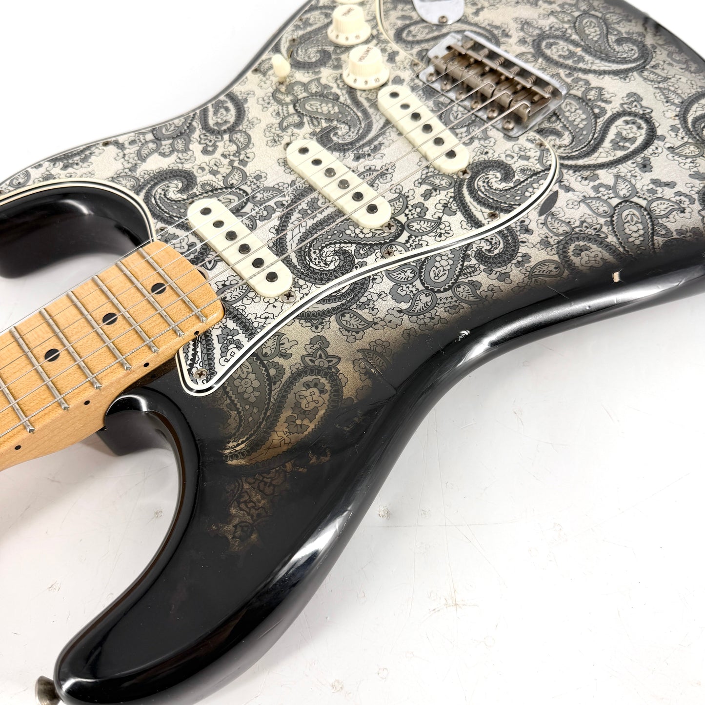2018 Fender Custom Shop Limited Edition ’68 Stratocaster Relic - Black Paisley | Tonebay