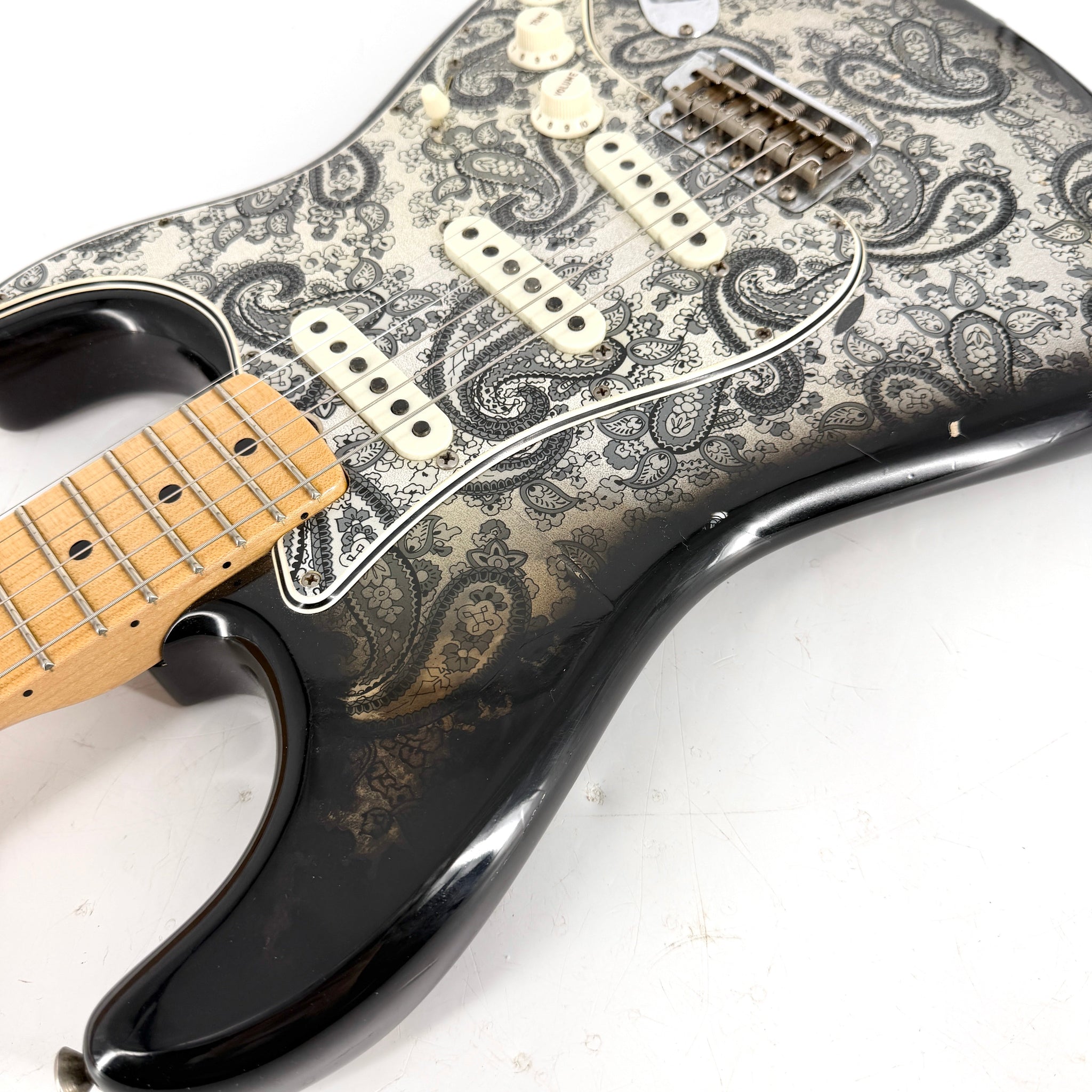 2018 Fender Custom Shop Limited Edition ’68 Stratocaster Relic - Black Paisley | Tonebay