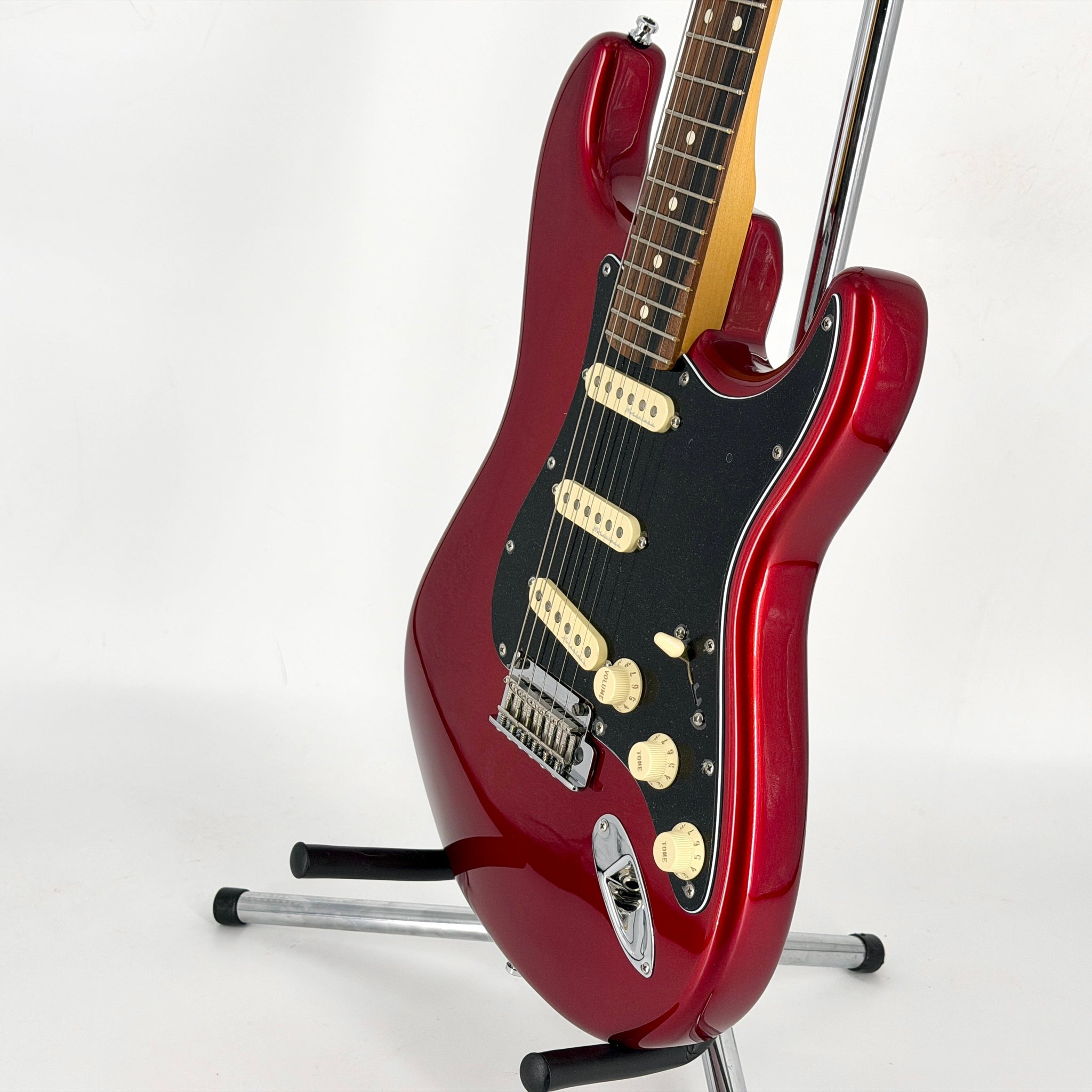 2023 Fender Limited Edition American Professional II Stratocaster - Candy Apple Red | Tonebay