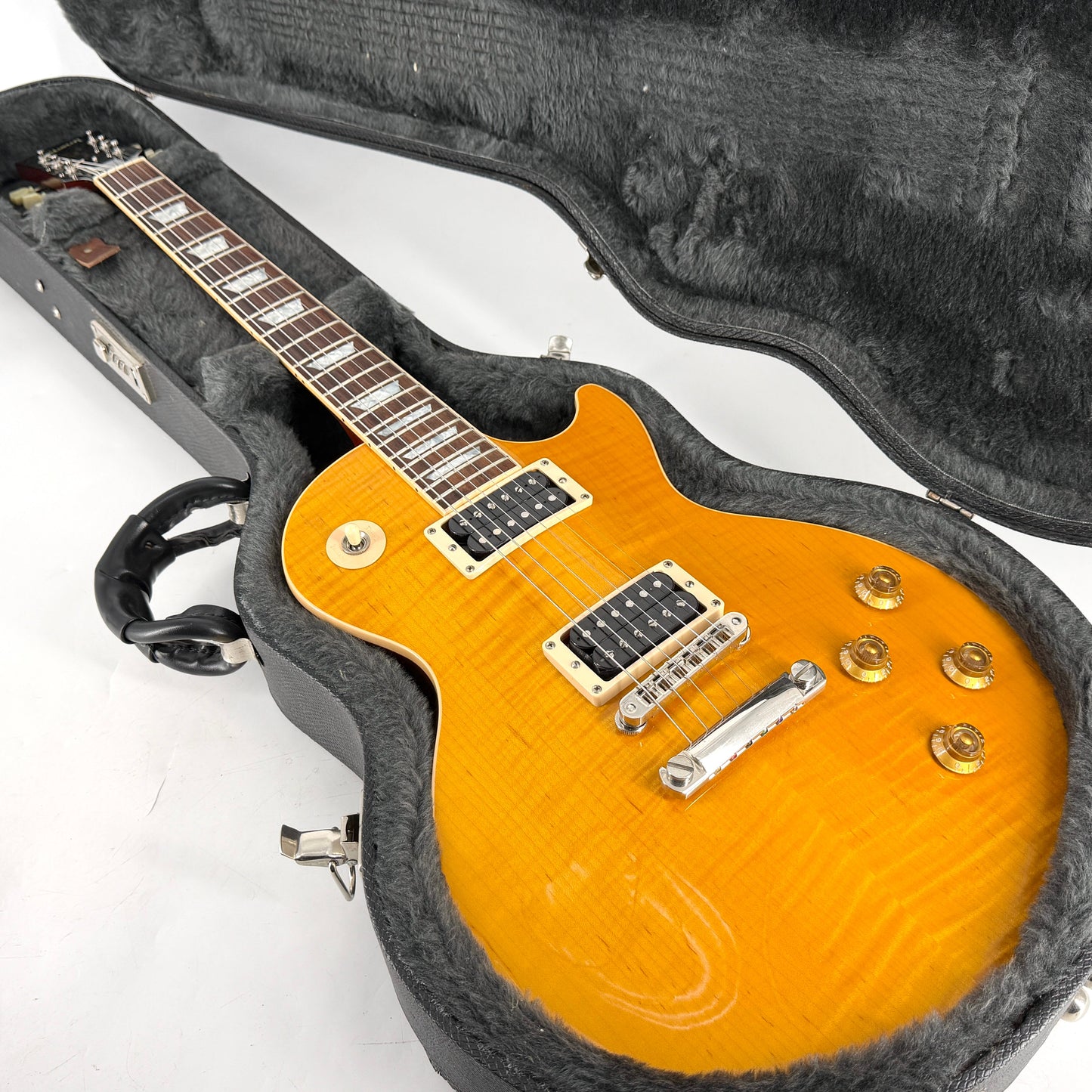2002 Gibson Les Paul Standard – Amber | Tonebay