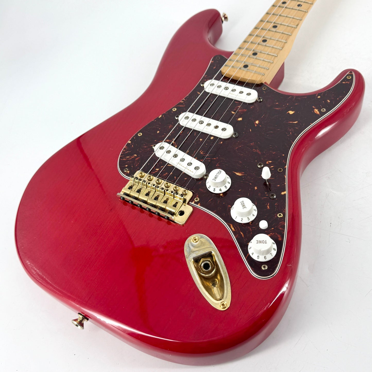 2014 Fender Deluxe Players Stratocaster - Crimson Red Transparent | Tonebay