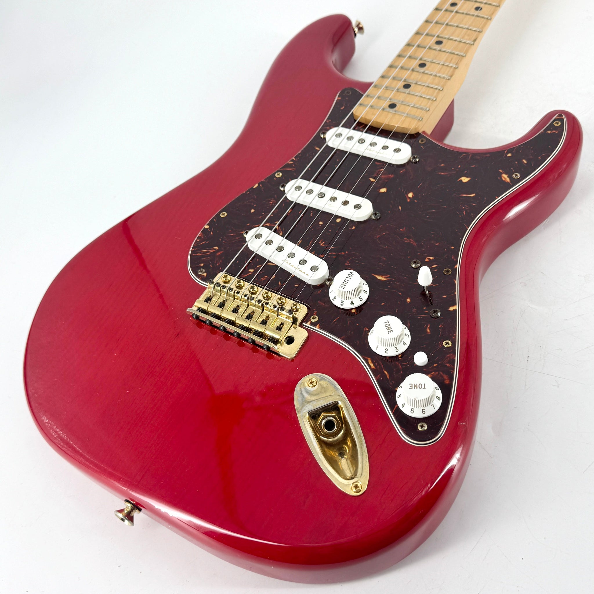 2014 Fender Deluxe Players Stratocaster - Crimson Red Transparent | Tonebay