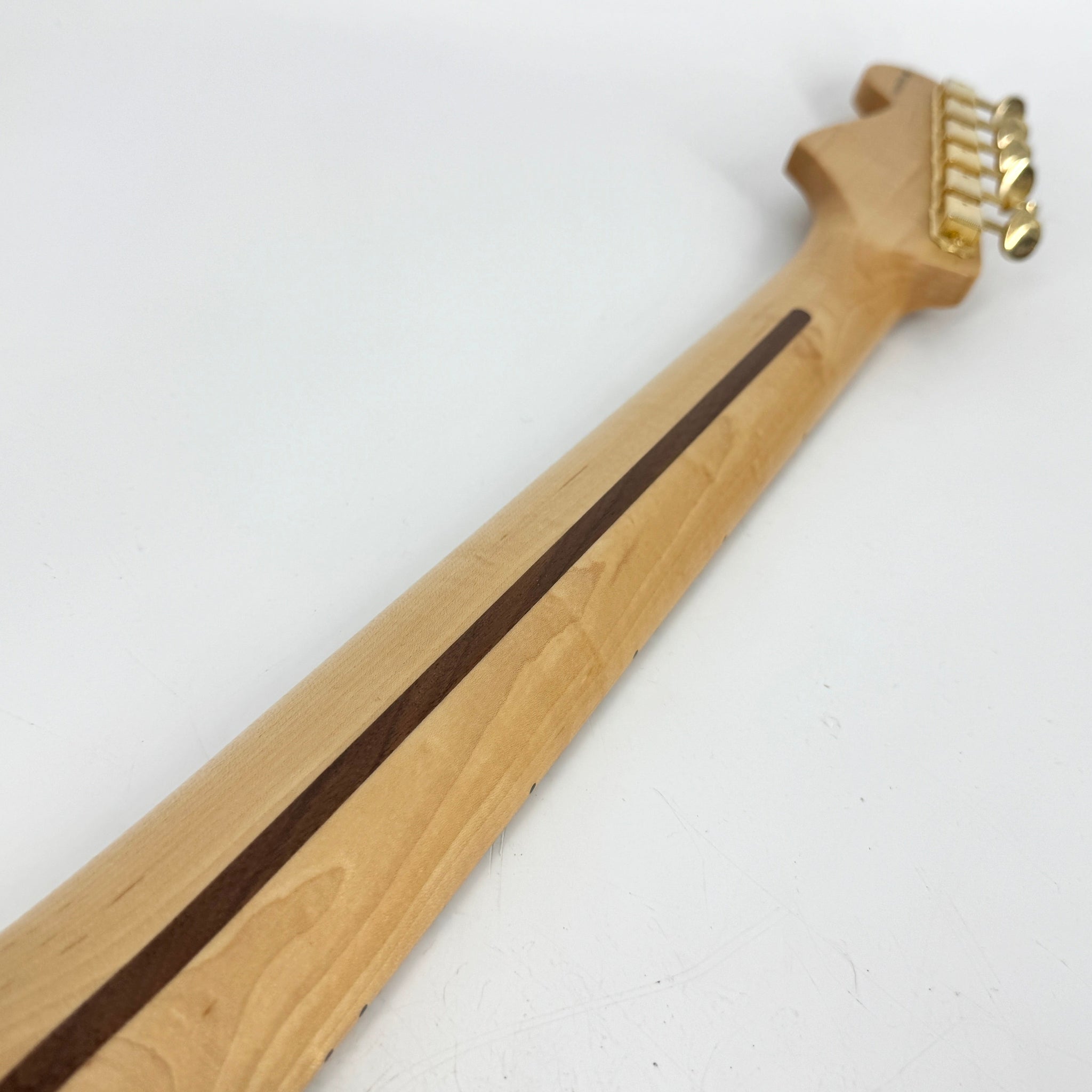 2014 Fender Deluxe Players Stratocaster - Crimson Red Transparent | Tonebay