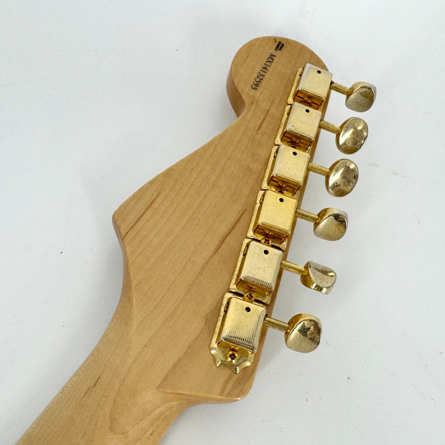 2014 Fender Deluxe Players Stratocaster - Crimson Red Transparent | Tonebay