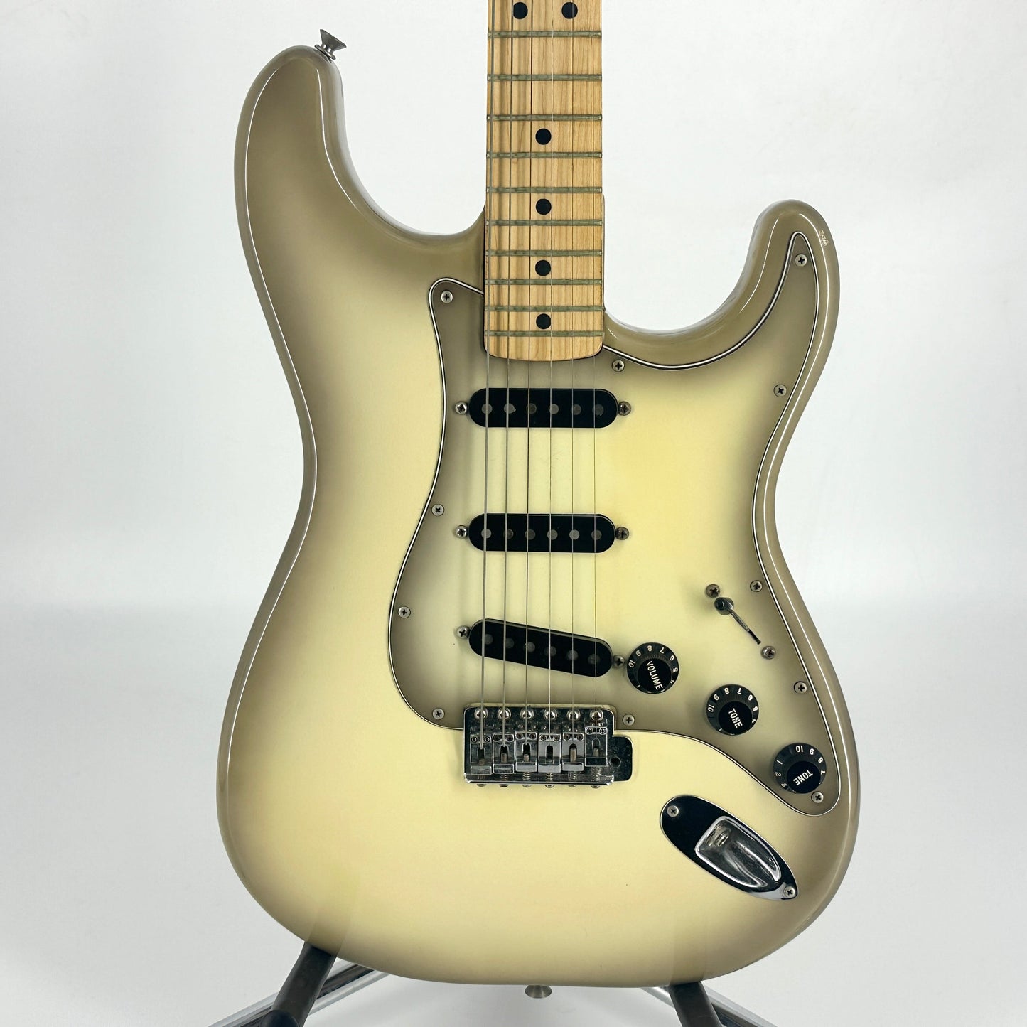 1979 Fender American Stratocaster – Antigua Burst | Tonebay
