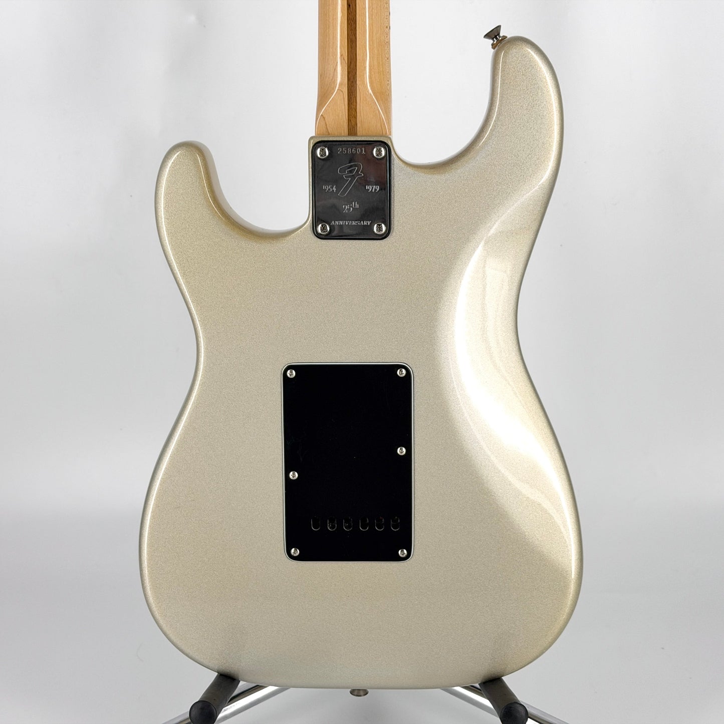 1979 Fender 25th Anniversary American Stratocaster – Silver | Tonebay