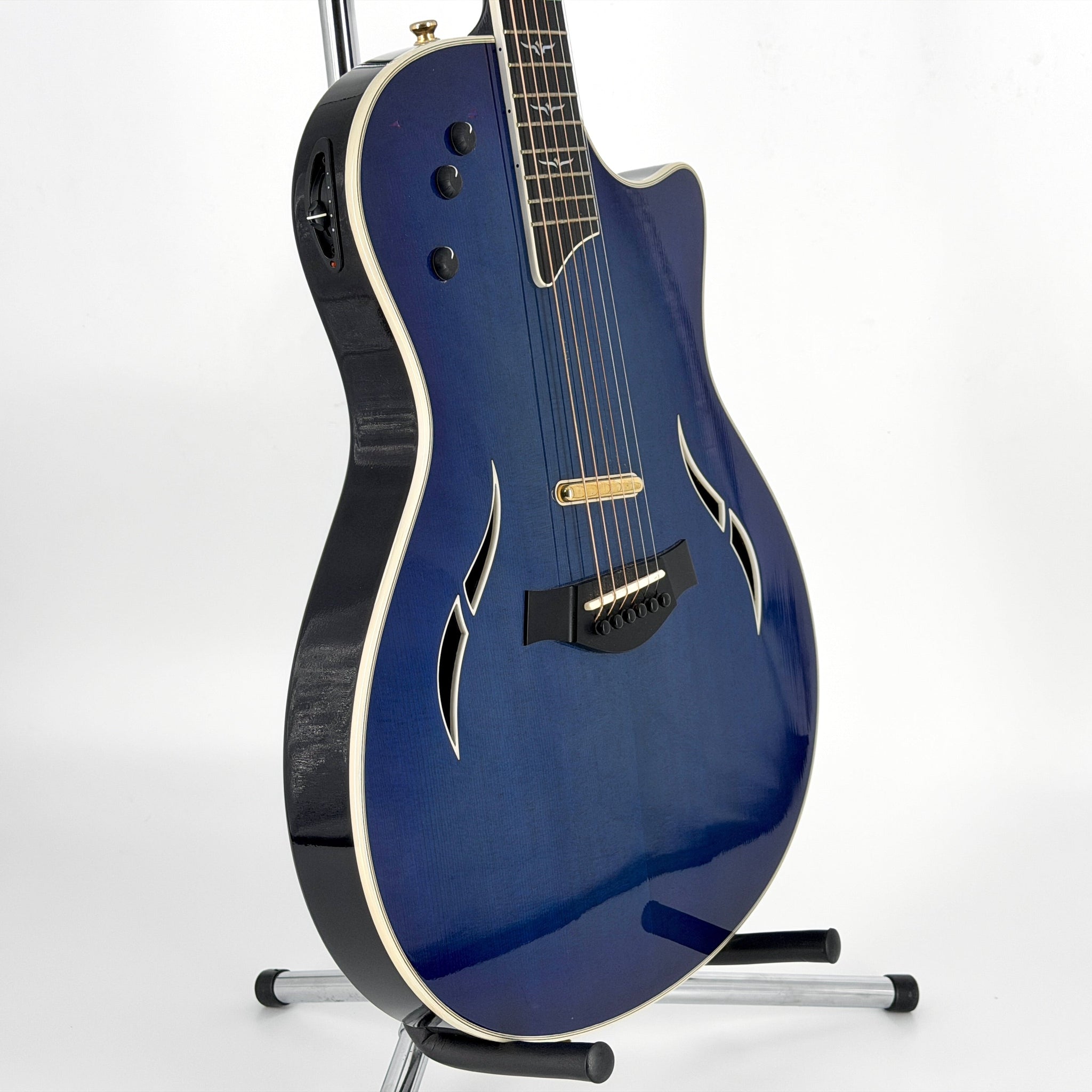 2011 Taylor T5-C Custom - Blue Edgeburst | Tonebay