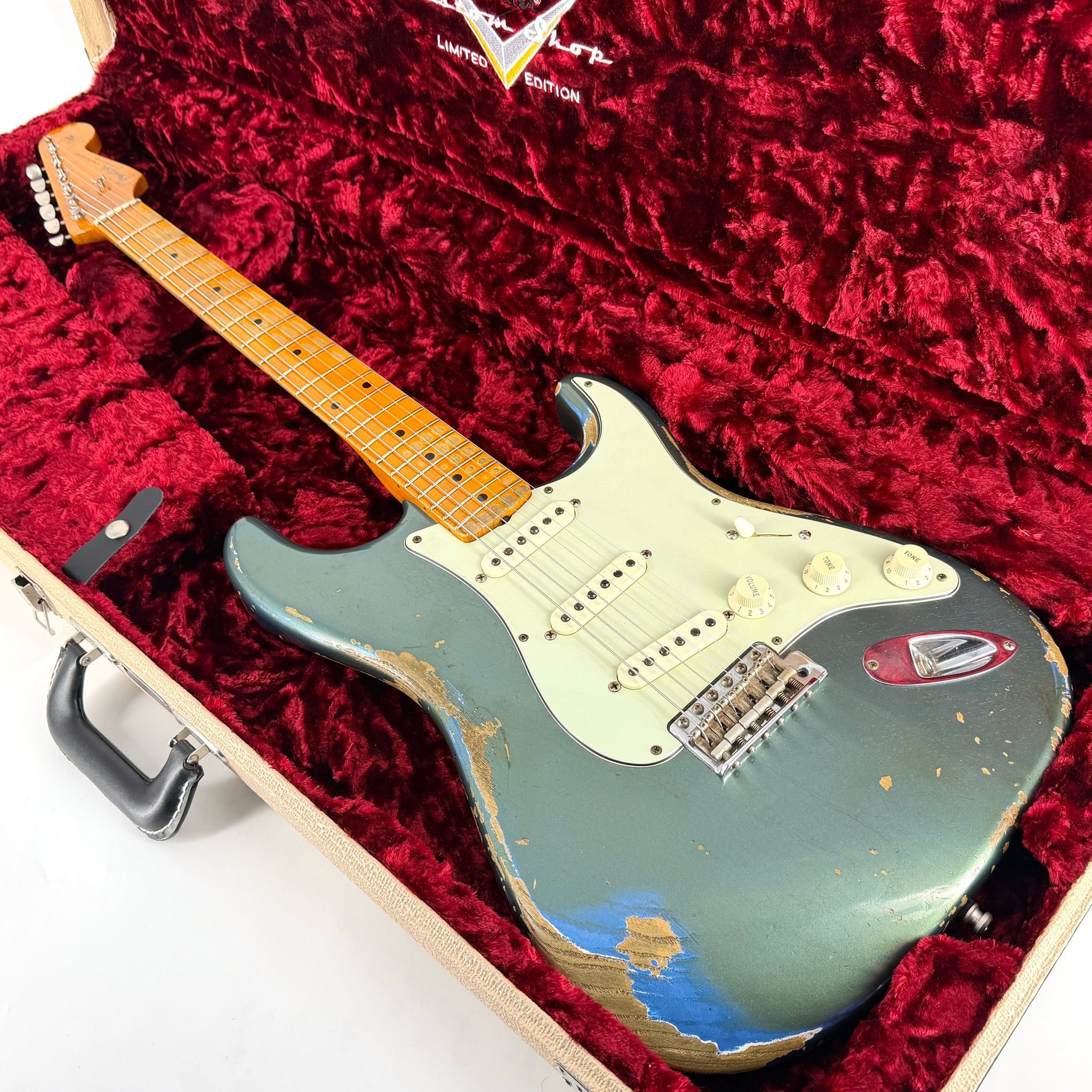 2016 Fender Custom Shop Ltd Edition '59 Stratocaster Heavy Relic - Olive Drab Green over Lake Placid Blue | Tonebay