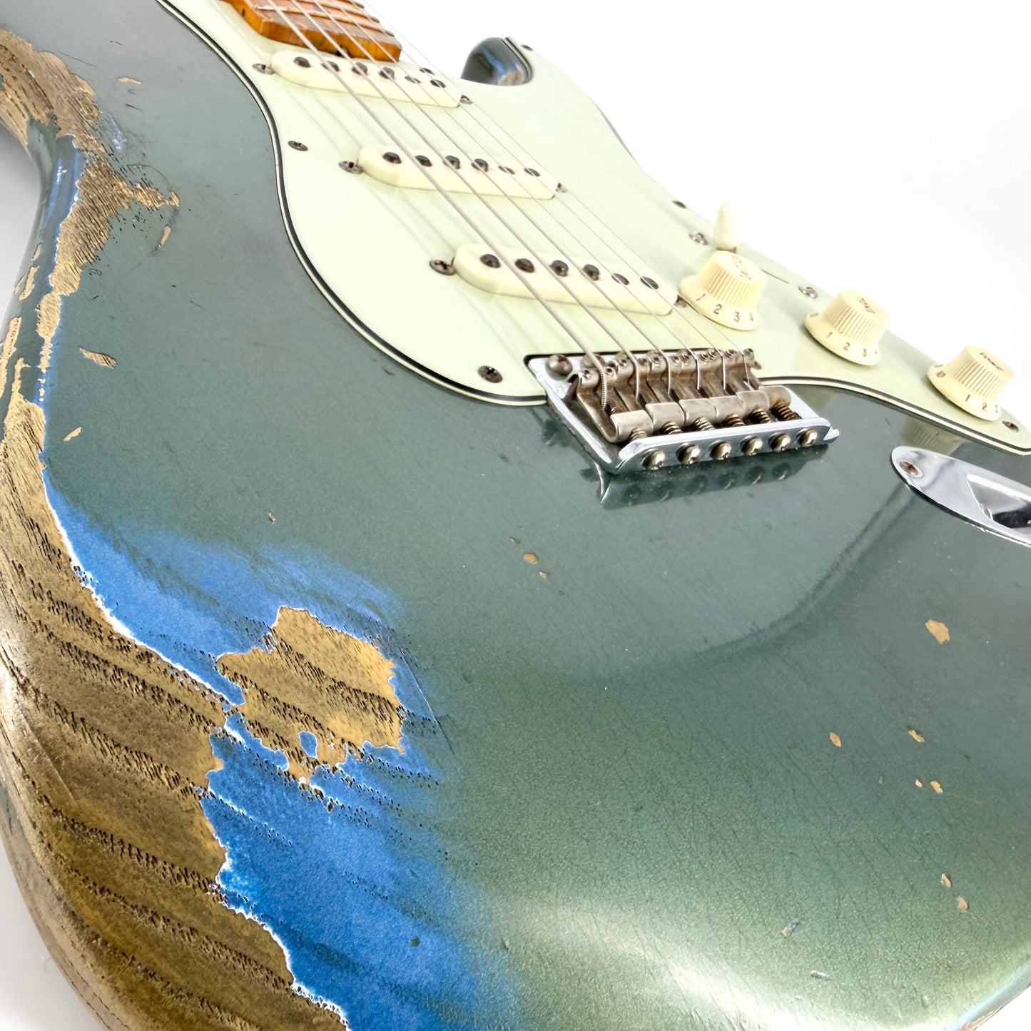 2016 Fender Custom Shop Ltd Edition '59 Stratocaster Heavy Relic - Olive Drab Green over Lake Placid Blue | Tonebay